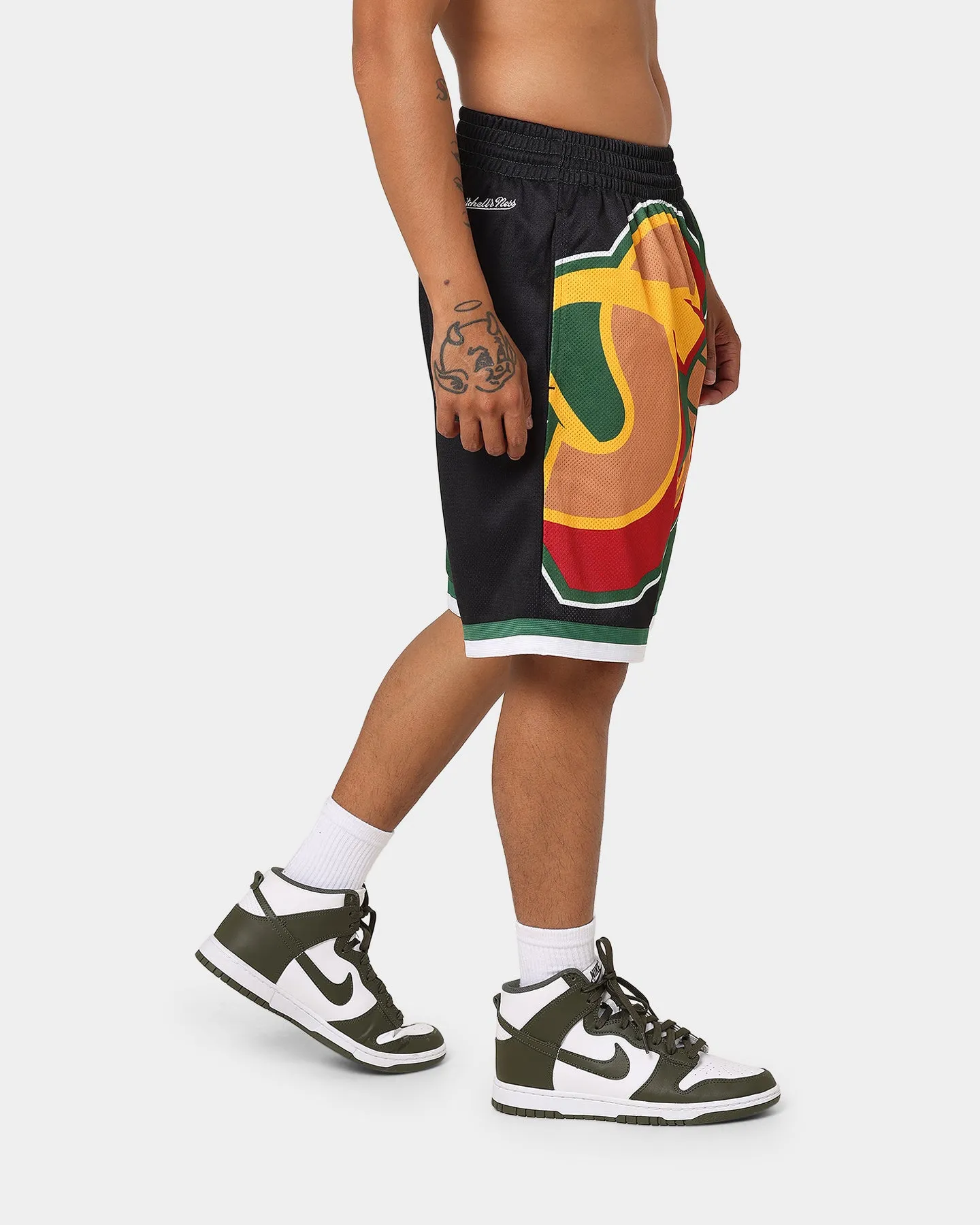 Mitchell & Ness Seattle Supersonics Big Face Shorts 5.0 Black Sporty Edge Sustainable Manufacturing