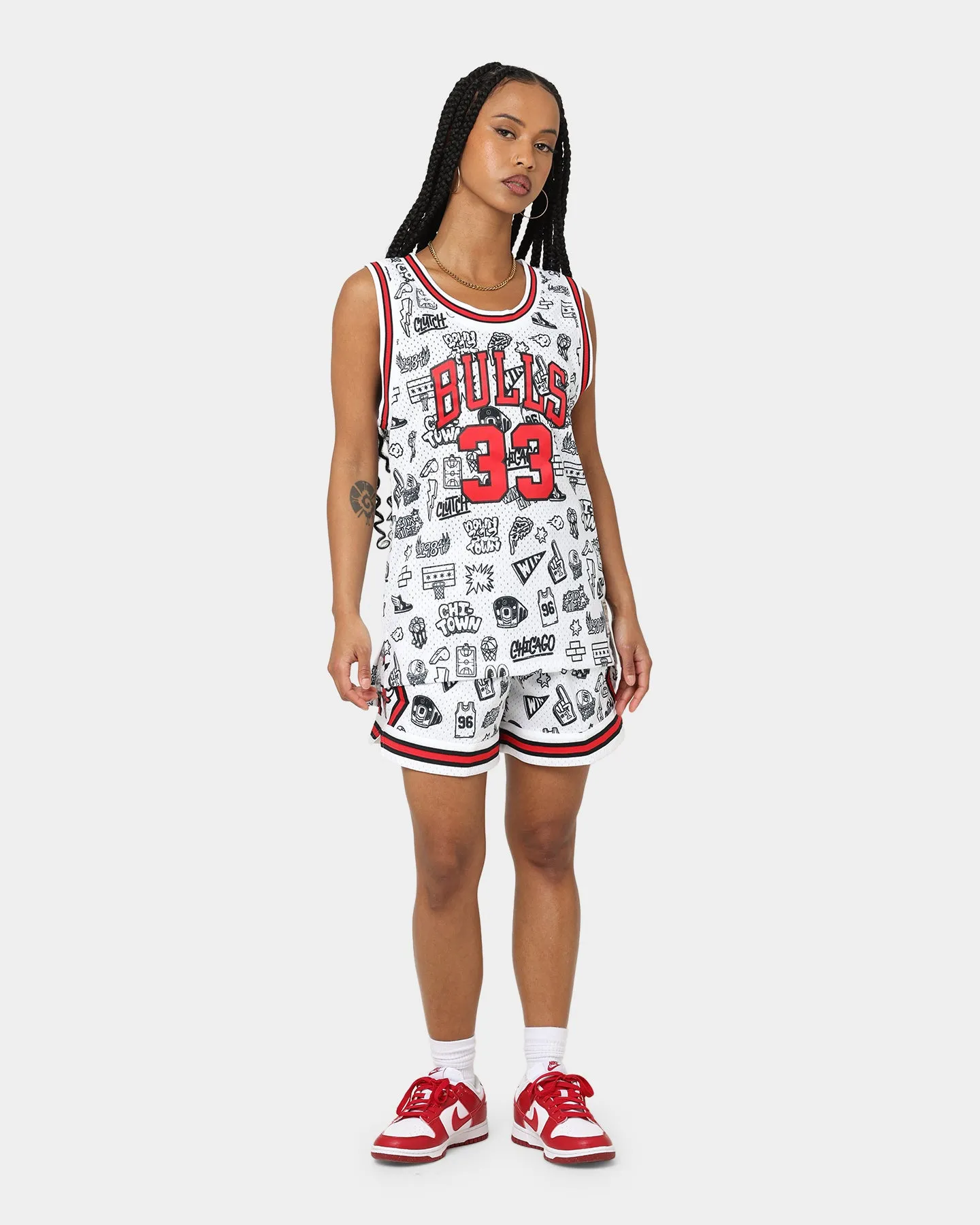 Daywear Casual Fit Wear Mitchell & Ness Women's Chicago Bulls Doodle Shorts White