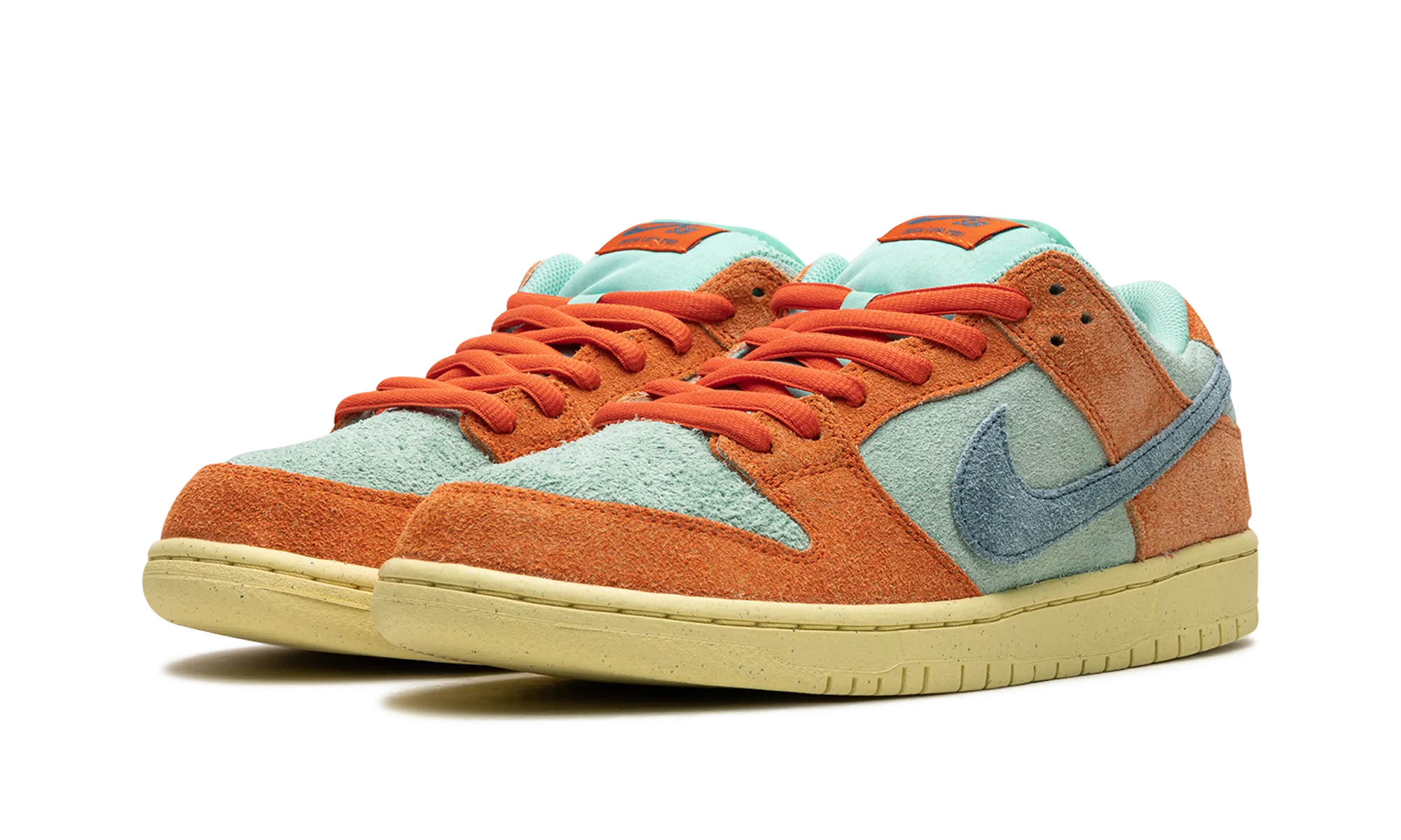 Ice Step Adult Wear SB Dunk Low Pro Prm "Noise Aqua"