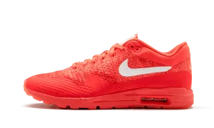 Stride Bold Corner Style AIR MAX 1 ULTRA FLYKNIT WMNS