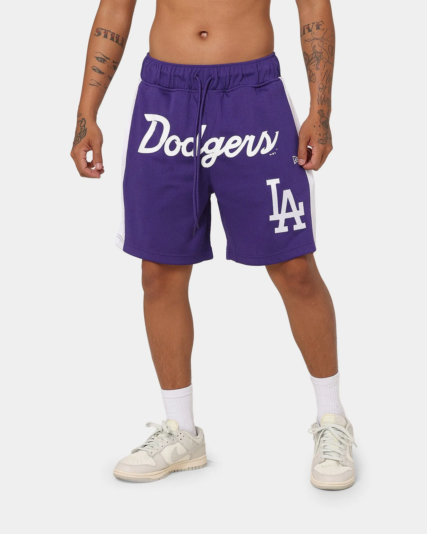 New Era Los Angeles Dodgers Basketball Shorts Purple energetic look FlexibleMobility