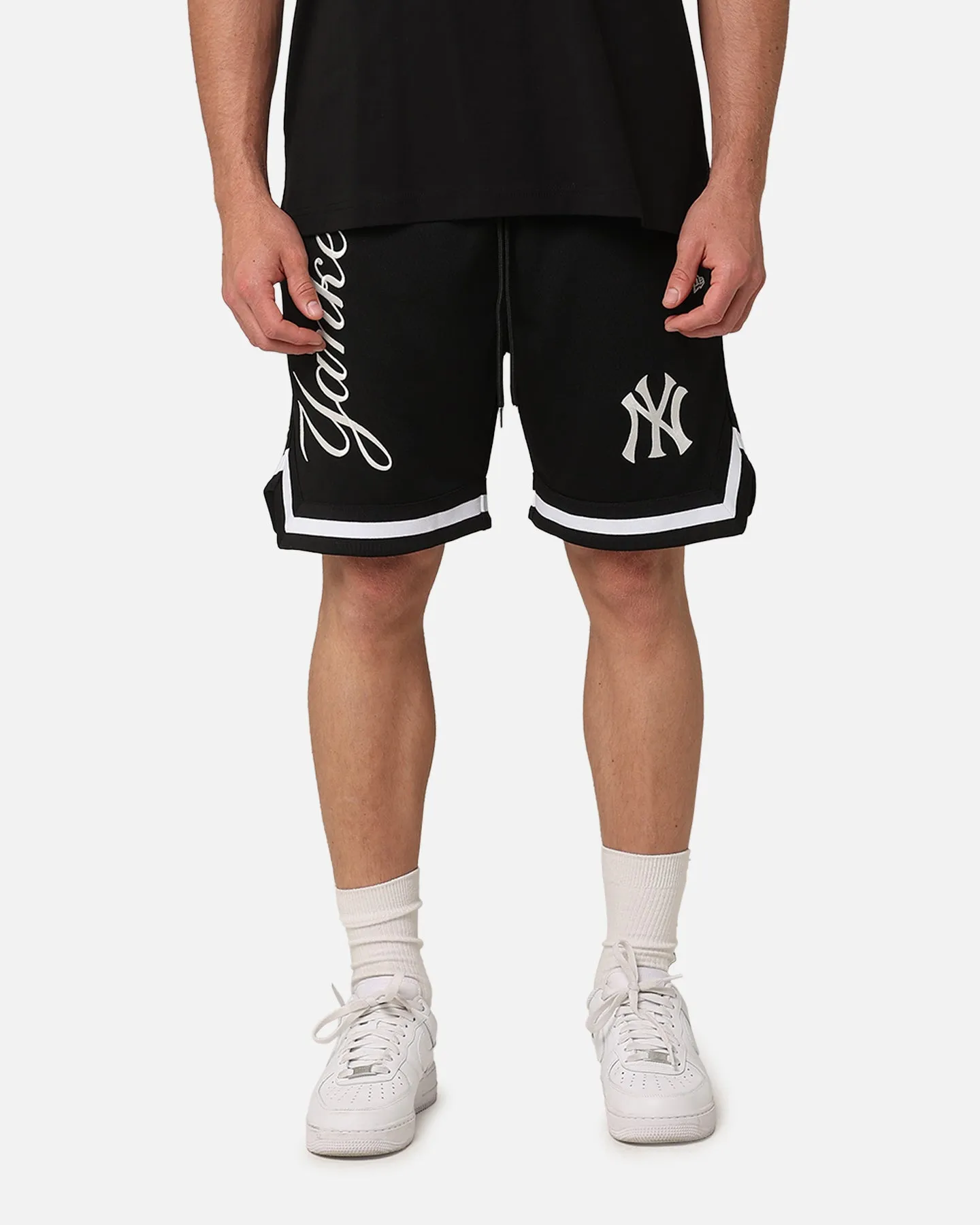Sporty Flex New Era New York Yankees Mesh Glow Shorts Black