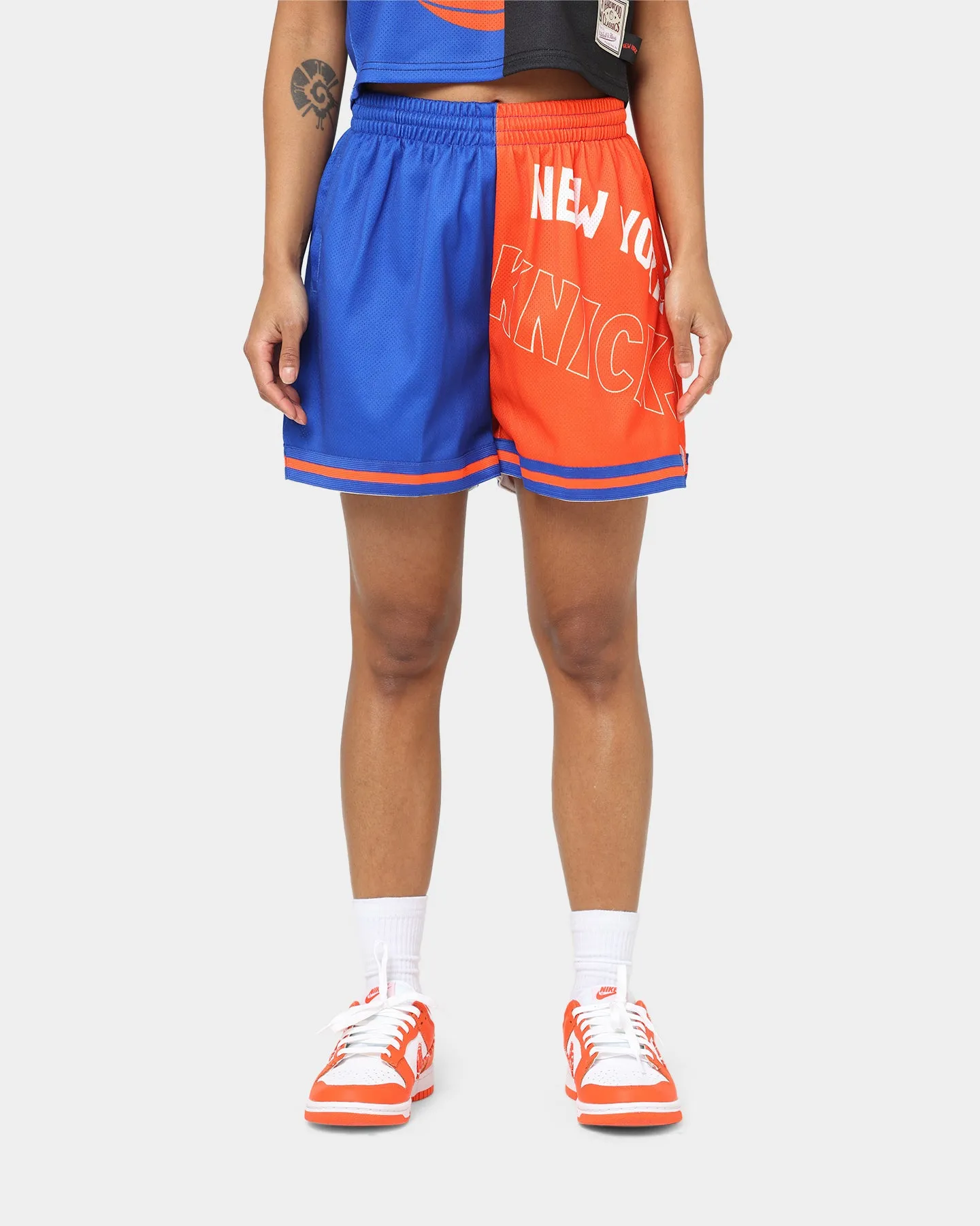 Beach Vacation Mitchell & Ness Women's New York Knicks Big Face 5.0 Shorts Blue