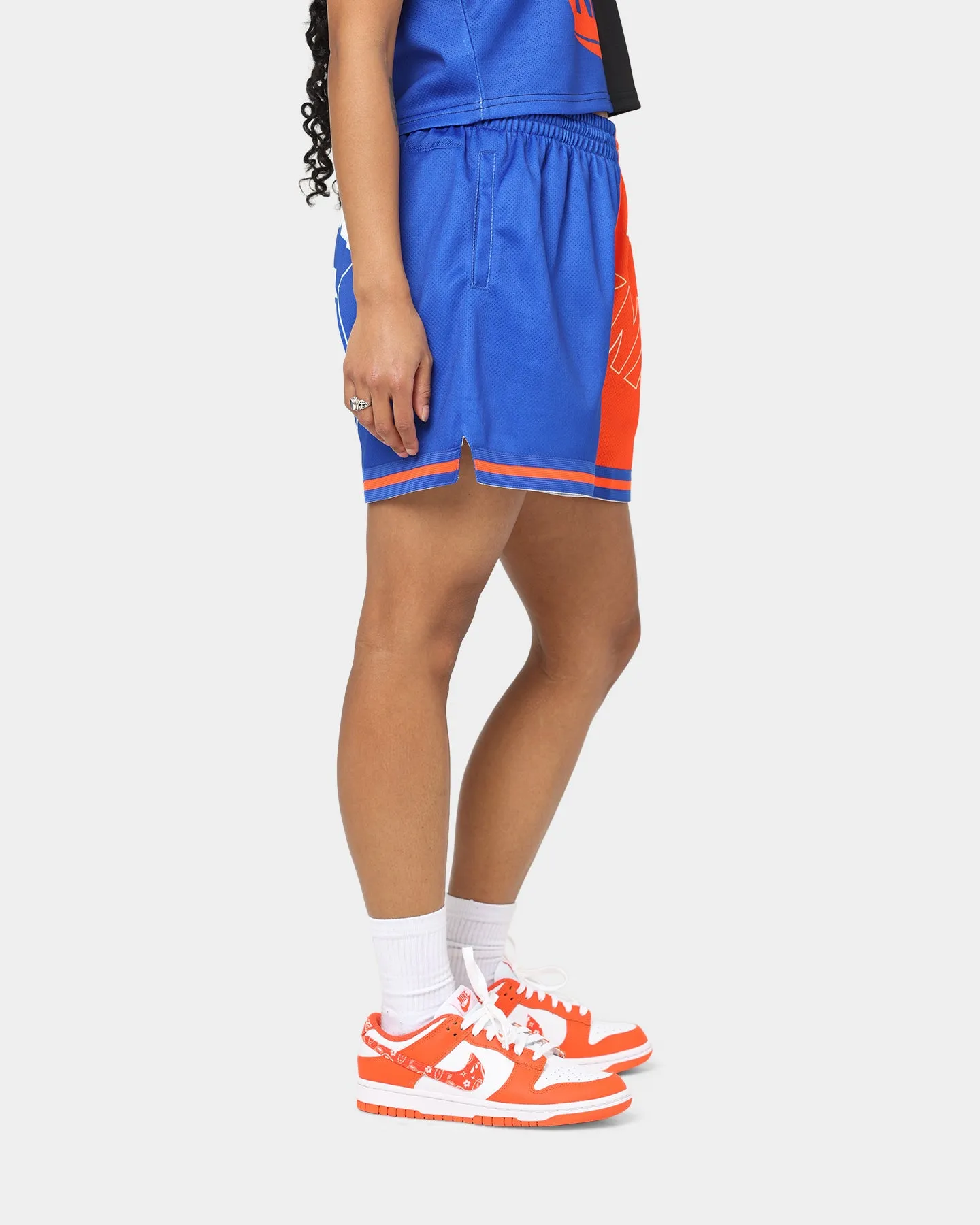 Performance Fit Casual Layers Mitchell & Ness Women's New York Knicks Big Face 5.0 Shorts Blue