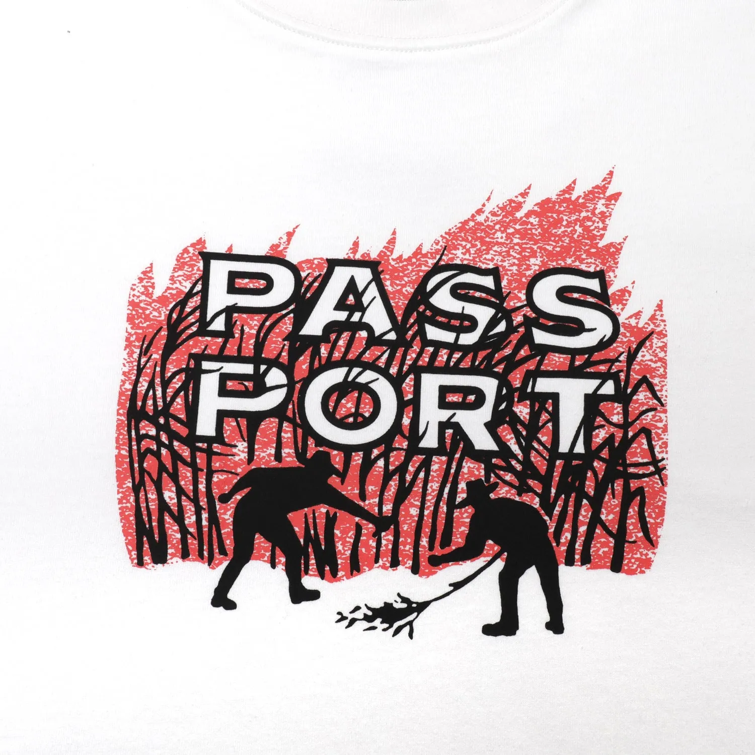 Sporty essentials Essential Wear Pass~Port Brush Fire Tee - White