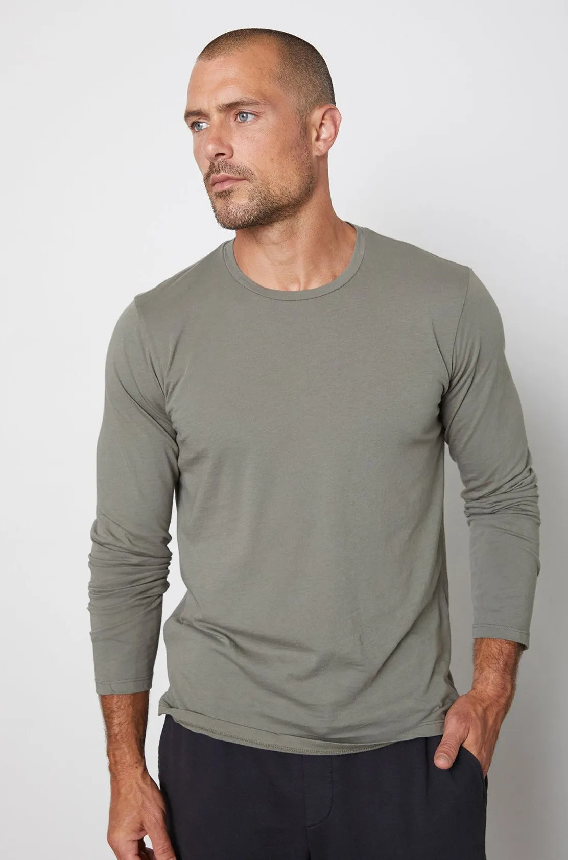 SKEETER WHISPER CLASSIC CREW NECK TEE Timeless Comfort Circular Knit Design