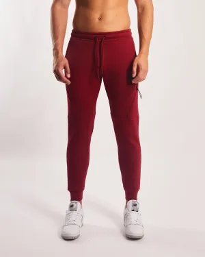 Flattering Shape Day Hike Omeo Jogger Sonic Red