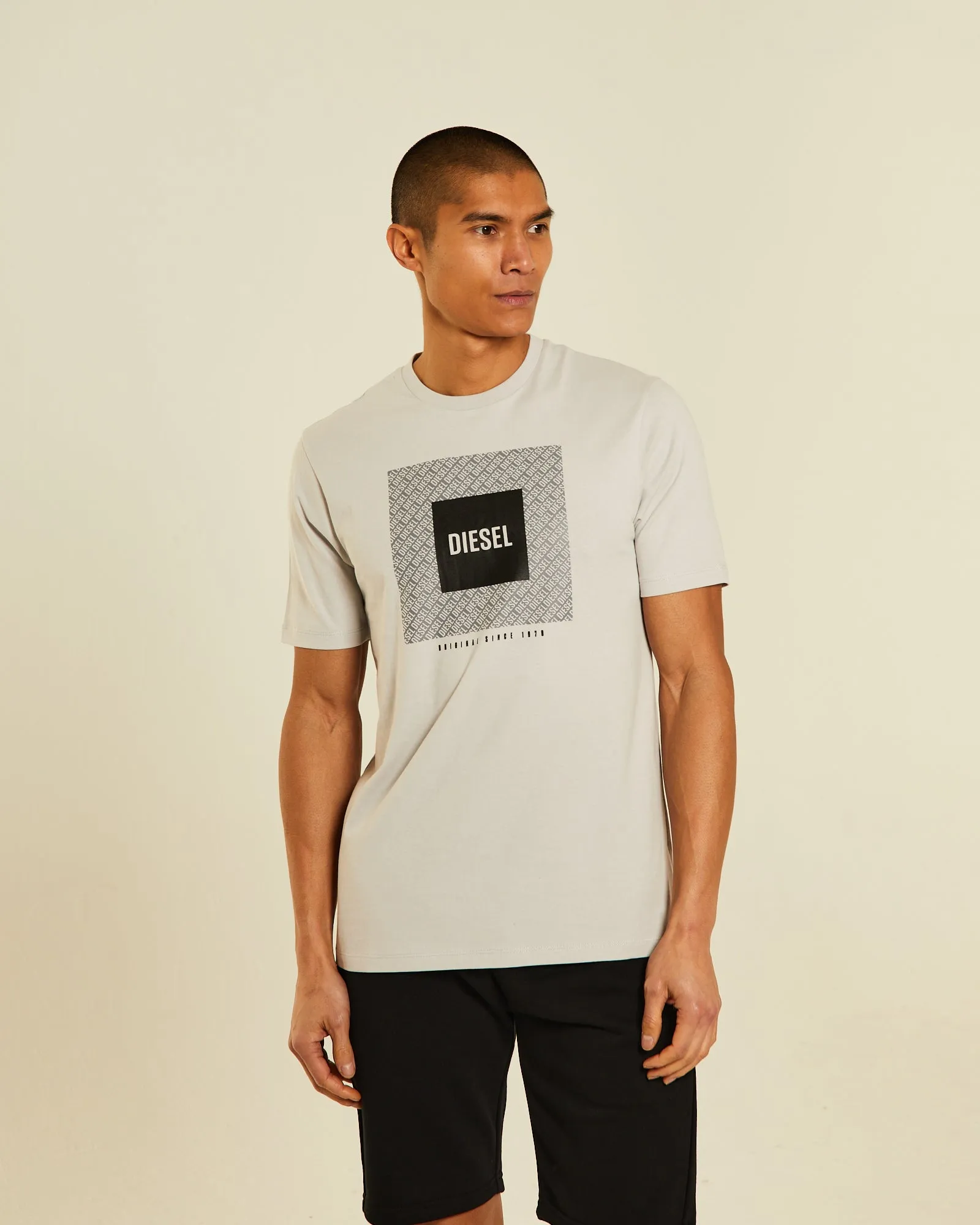 Idris Tee Supreme Grey Outdoor Style Trend