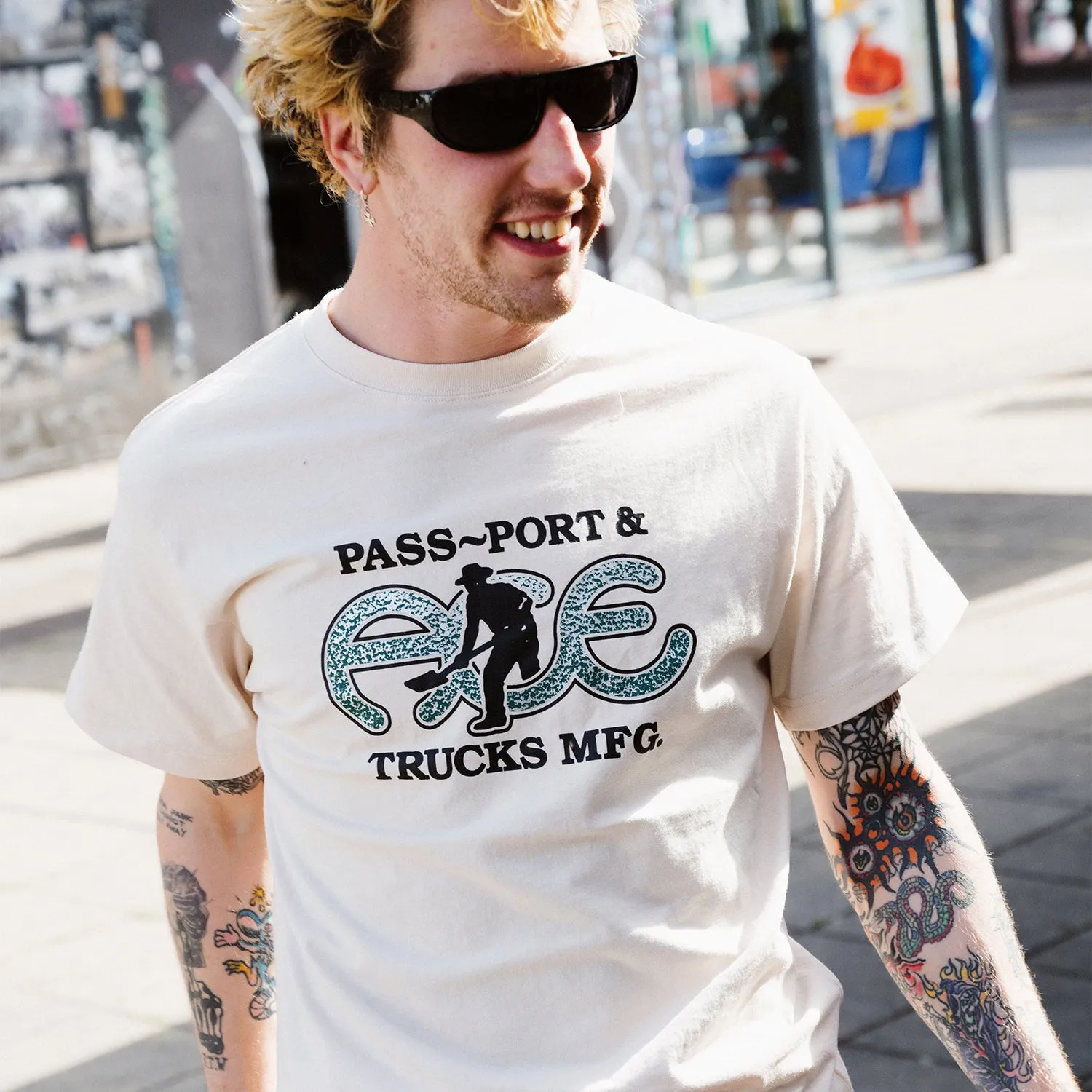 Round neck simplicity Plus size confidence Pass~Port & Ace Trucks MFG Hammertone Tee - Natural