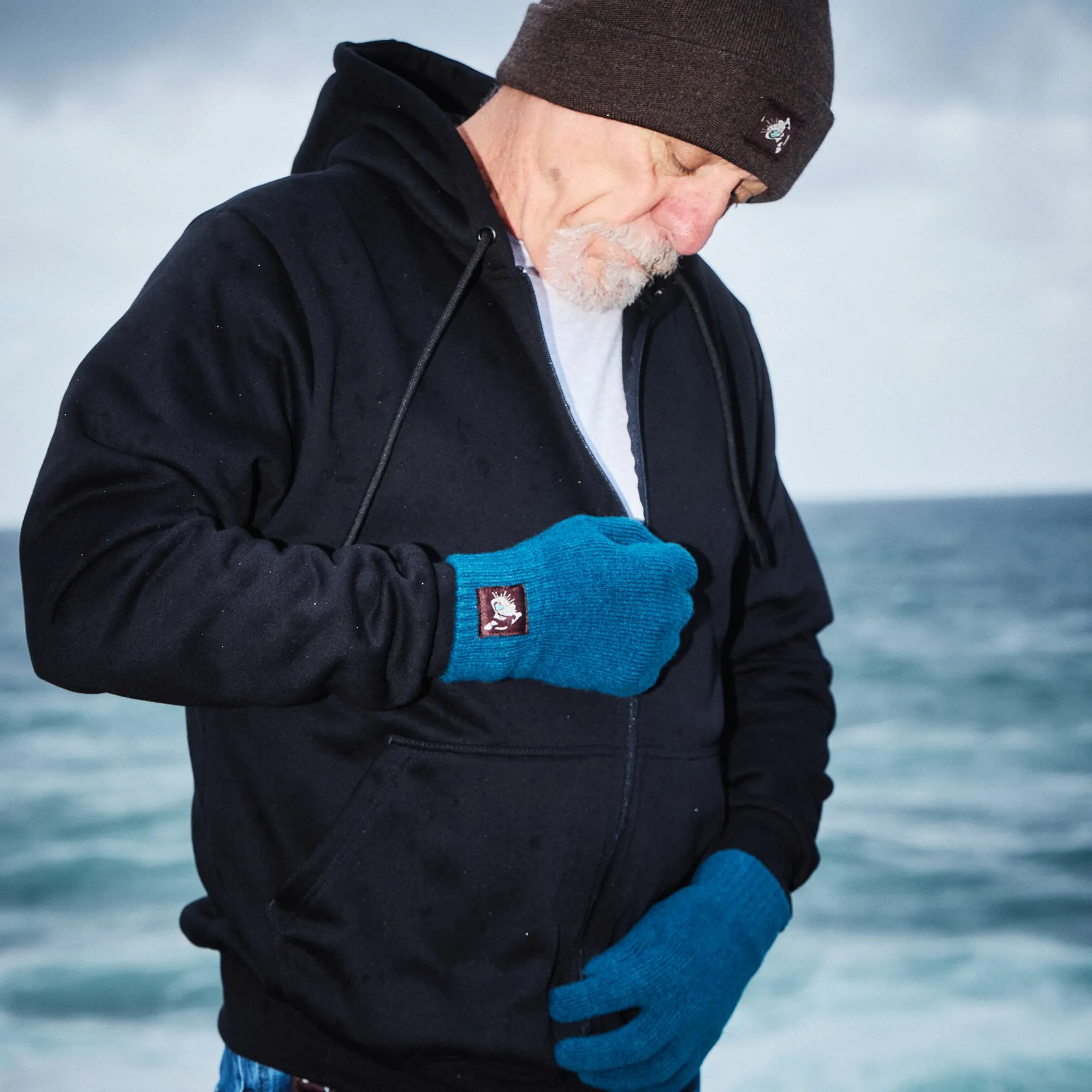 Travel Sporty Pass~Port Australian Manufactured Zip Hood - Black