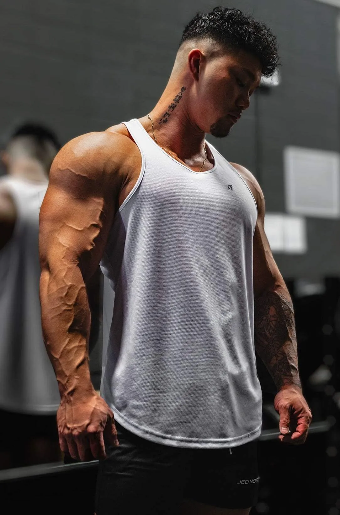 Tele - operated Fast-Dry Bodybuilding Workout Stringer - White