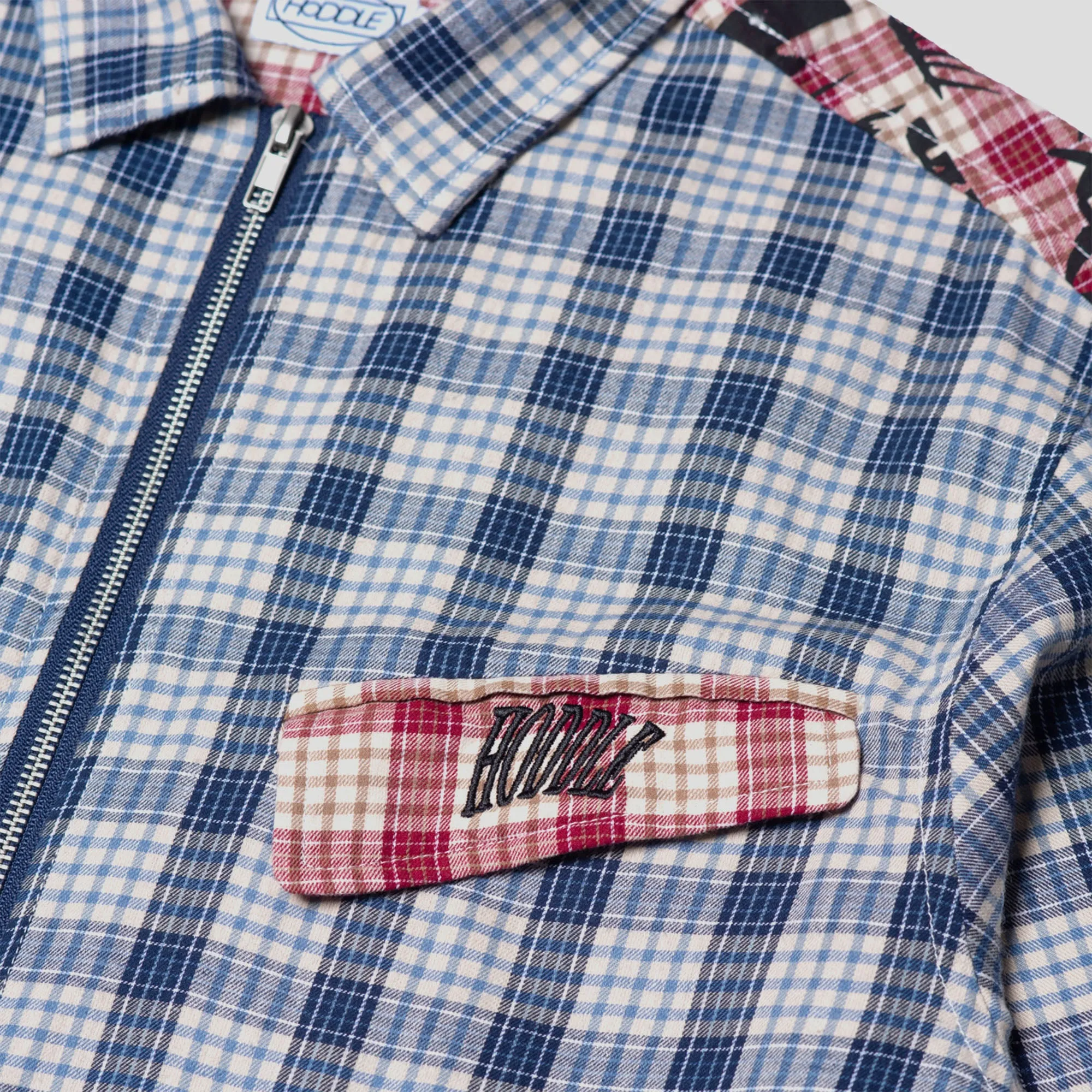 Organic Cotton Hoddle Skyline Zip Up Flannel Shirt - Navy Plaid / Red Plaid