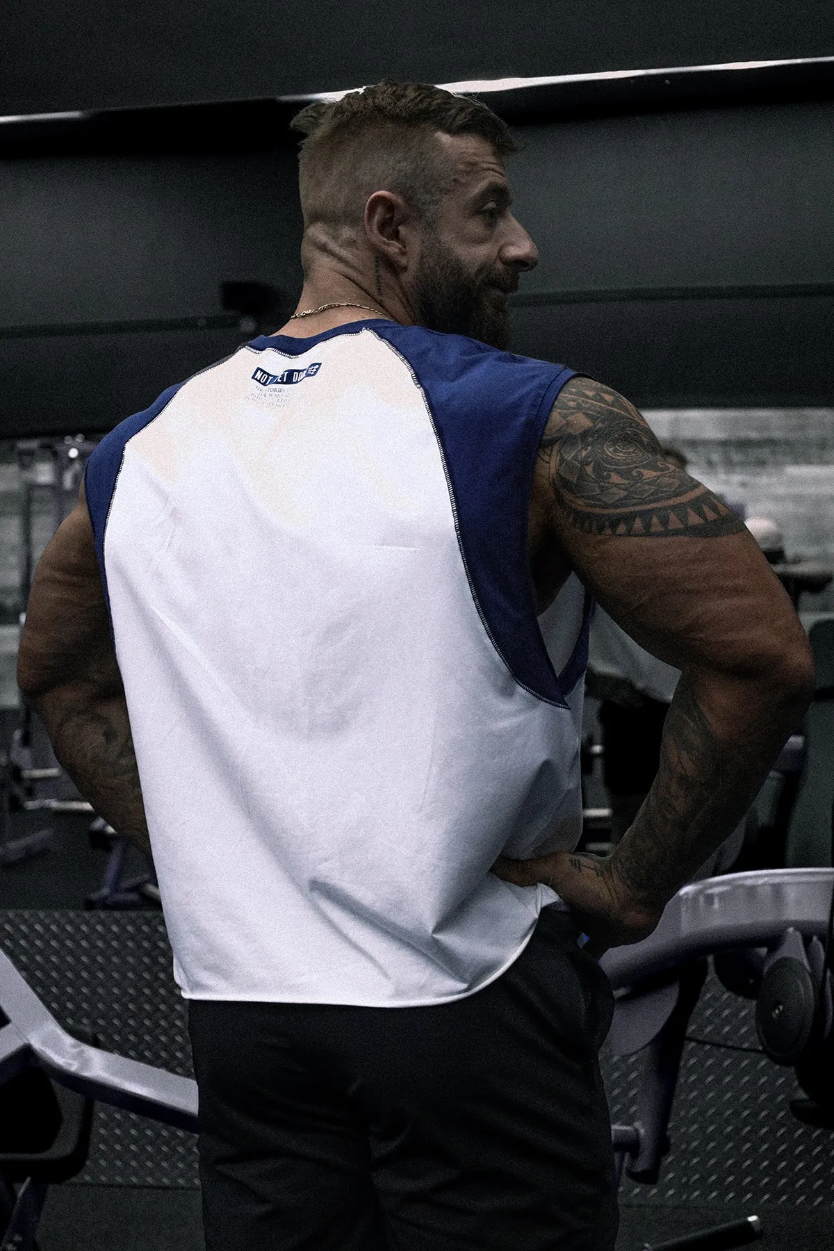 Vibration - reducing Raglan Sleeveless Muscle Tank - Navy