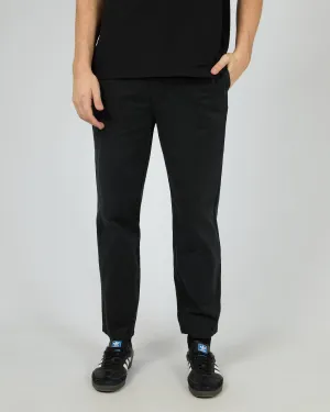 Flexible Seam Relaxed Straight Chino Black