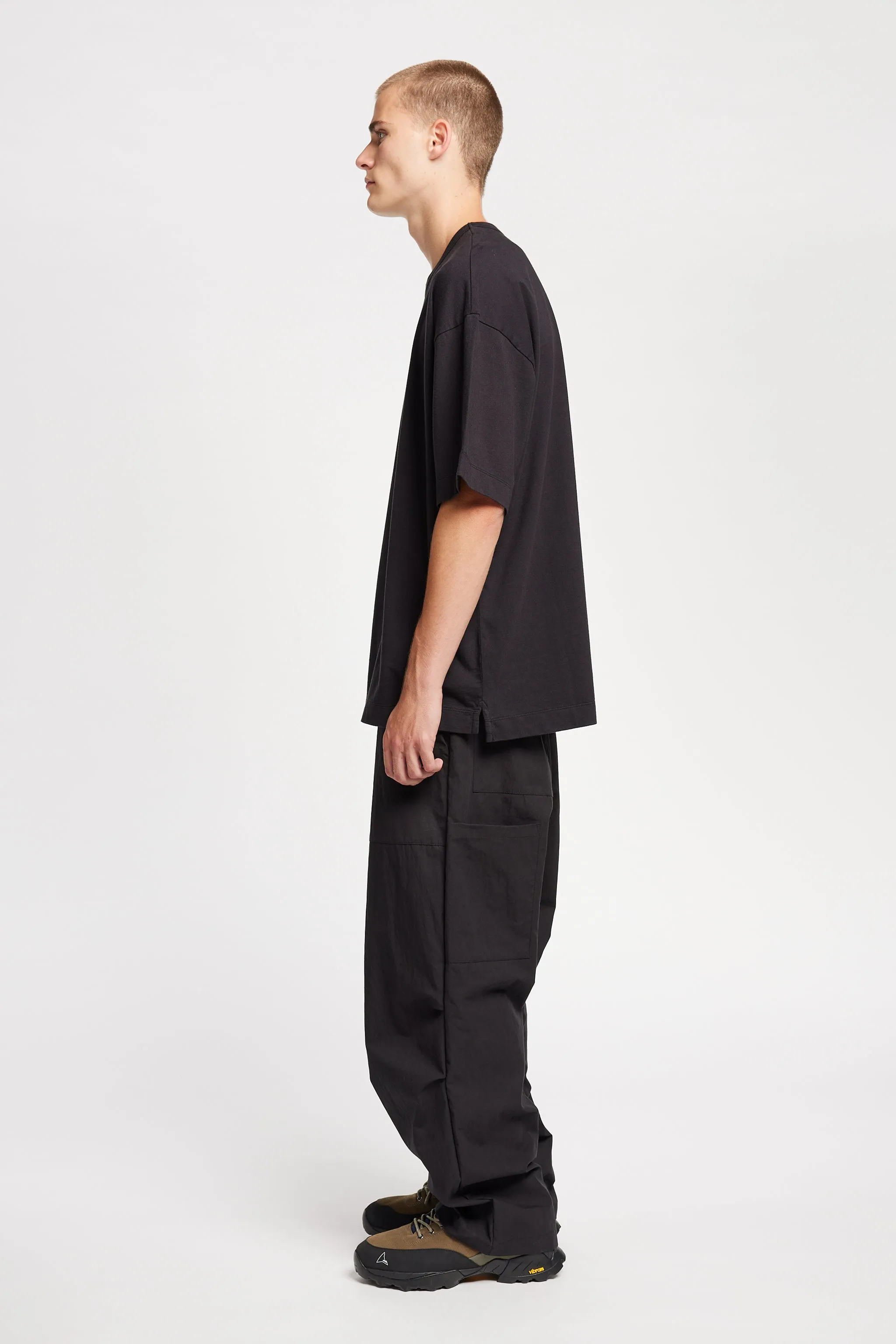 Light Fashion ReinforcedNeckline Monolith Unisex T-Shirt Jet Black