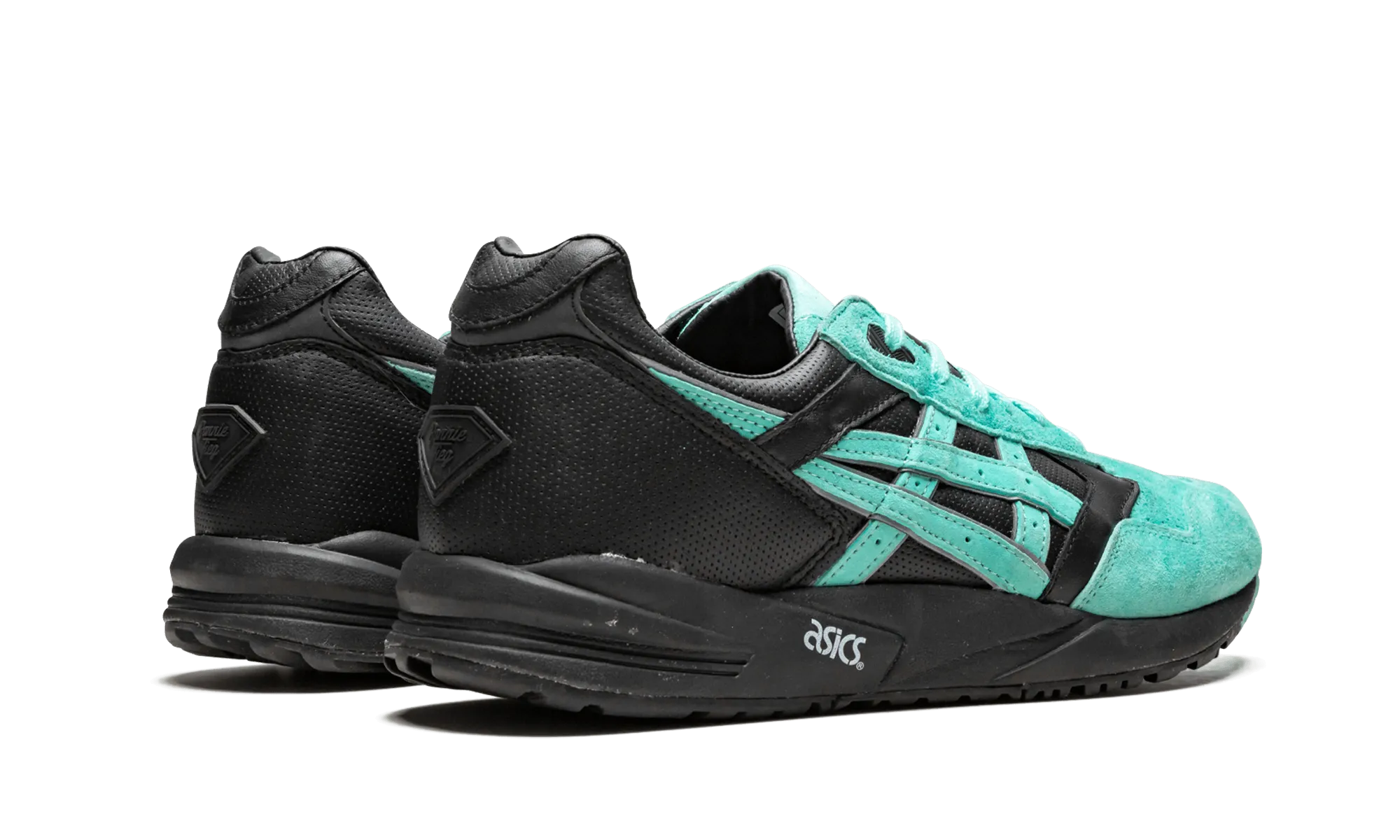 Adaptive Lacing Mechanism Dribble Step Gel-Saga "Ronnie Fieg x Diamond"