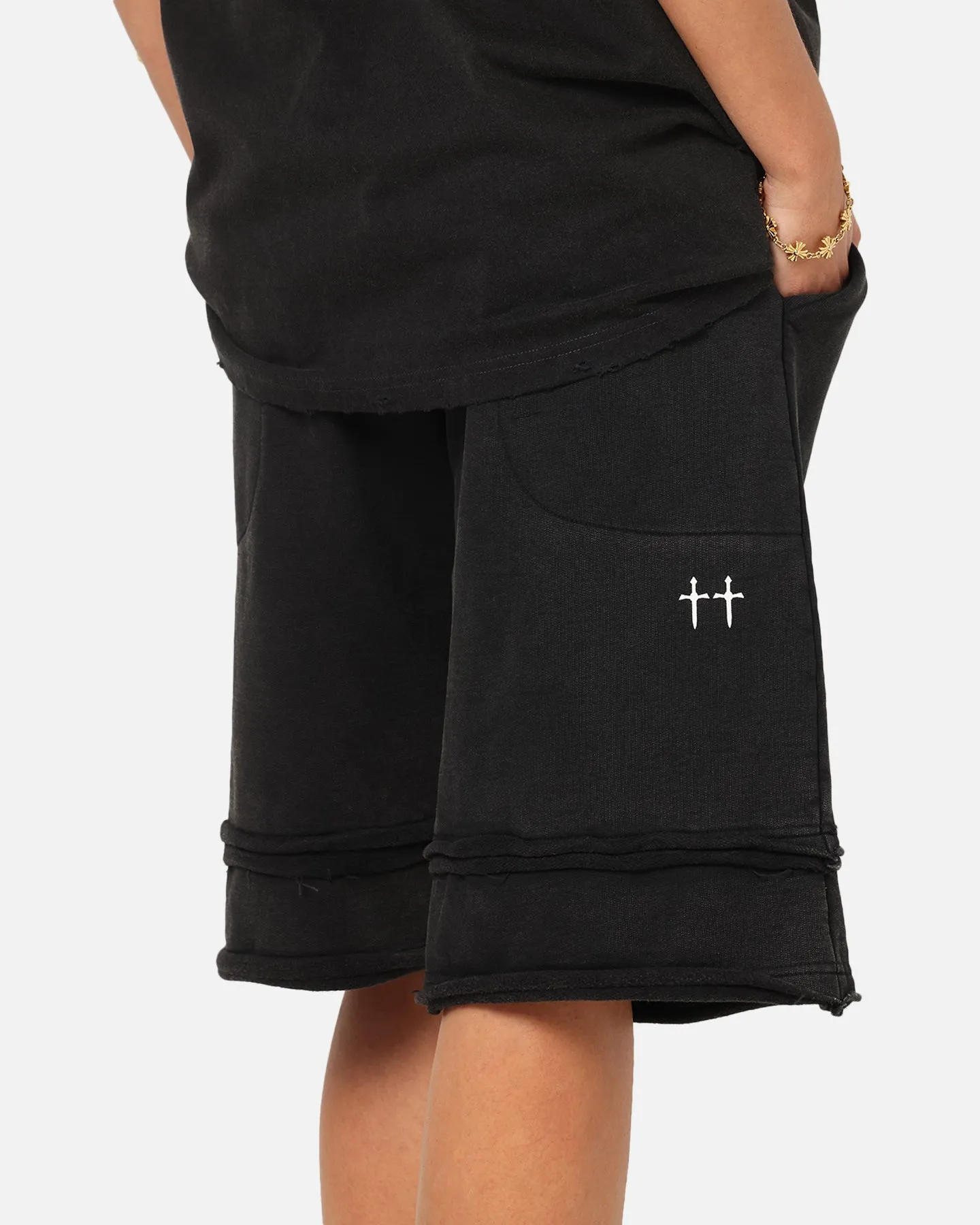 Easy Motion Nylon Material Saint Morta Gothic Layered Sweat Shorts Black
