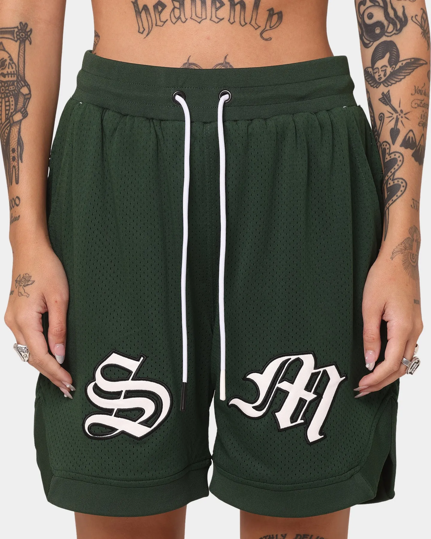 vacation look Striped Design Saint Morta Graves Basketball Shorts Dark Green