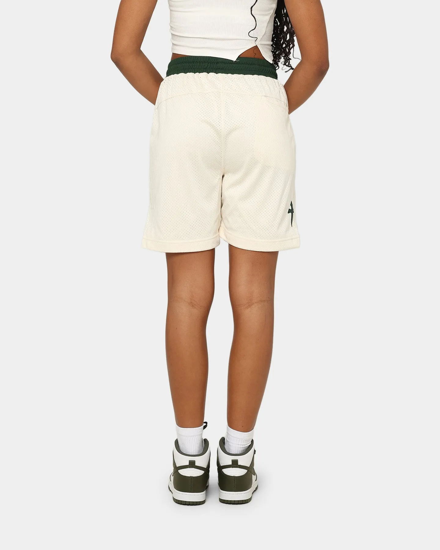 Nylon shorts Effortless Look Saint Morta Kingdom Basketball Shorts Off White/Green