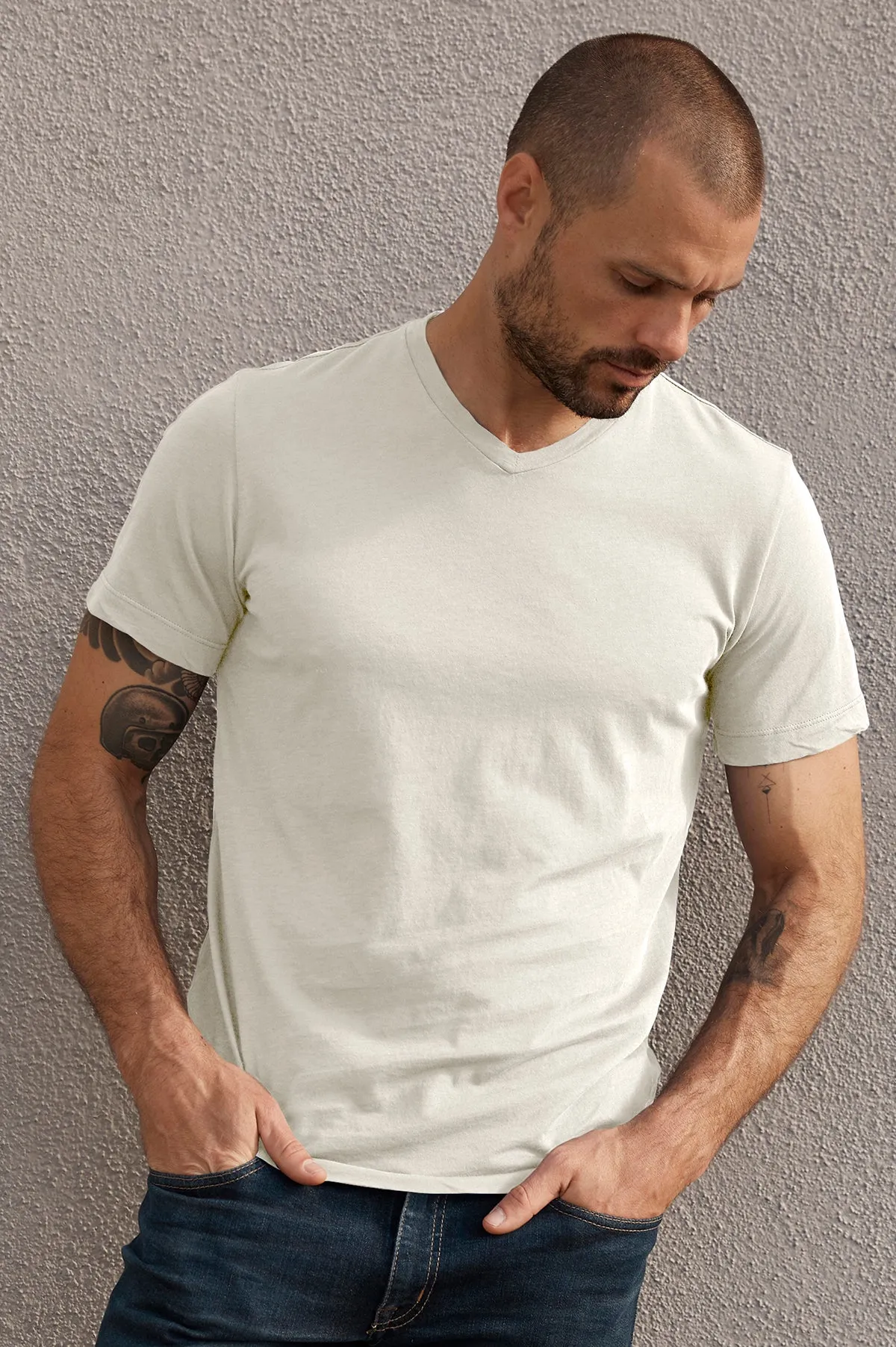 SAMSEN WHISPER CLASSIC V-NECK TEE Outdoor Comfort Style Lightweight Fabric