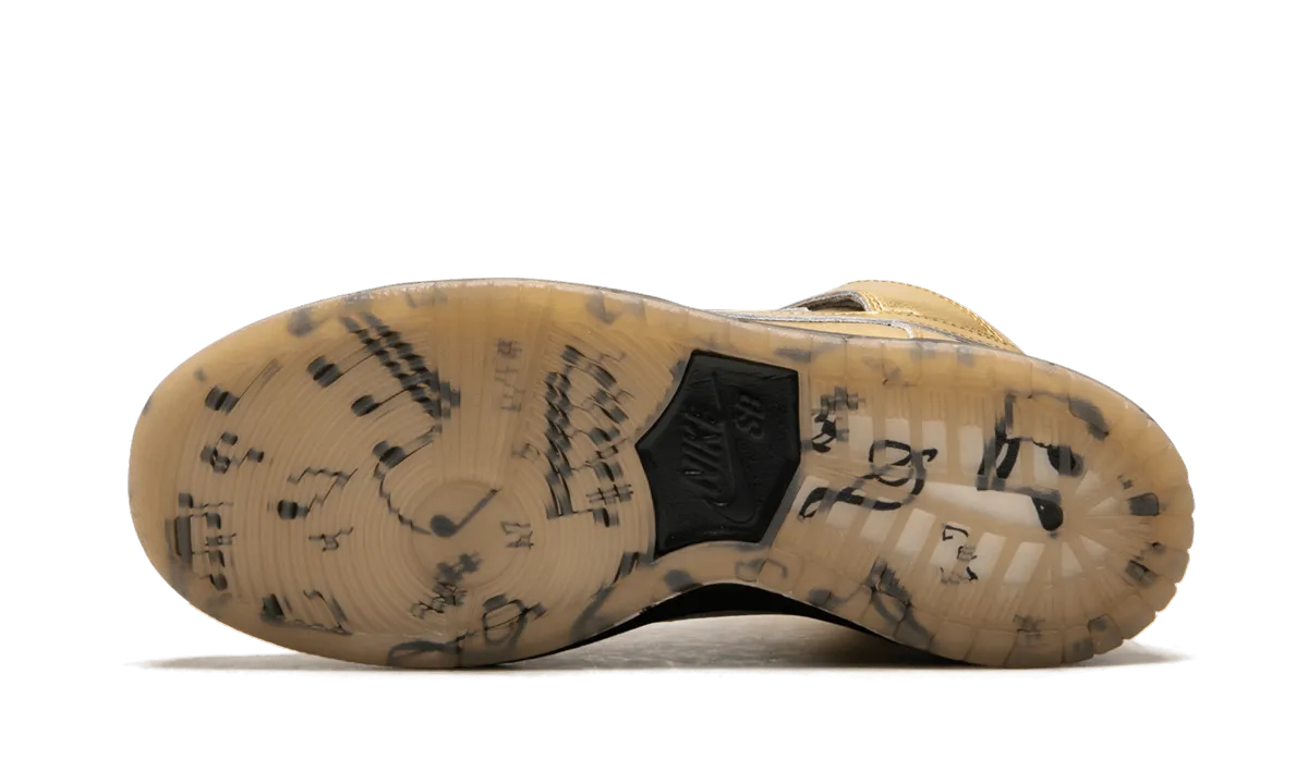 SB Dunk High QS "Humidity - Trumpet" Pass Hike