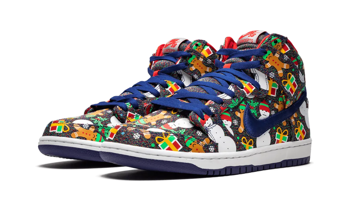Outdoor Errands Youth Style SB Dunk High TRD QS "Ugly Christmas Sweater"