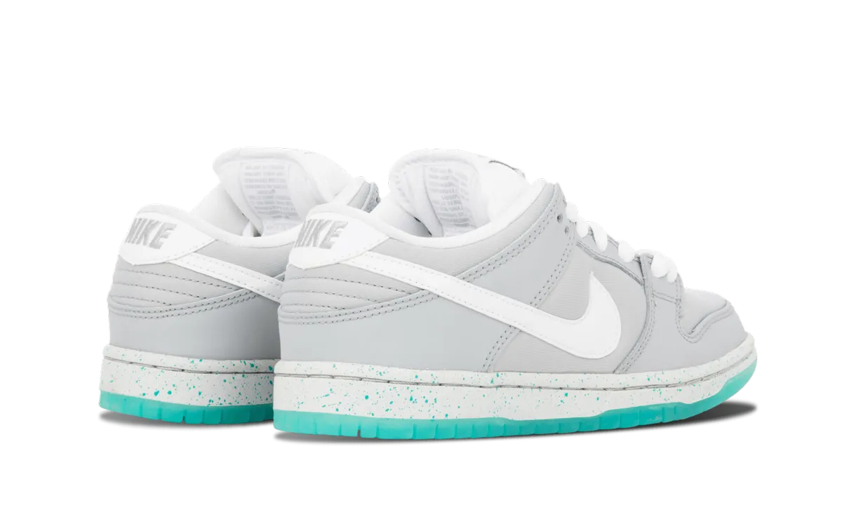 Essential Wear SB Dunk Low Premium "Marty McFly"