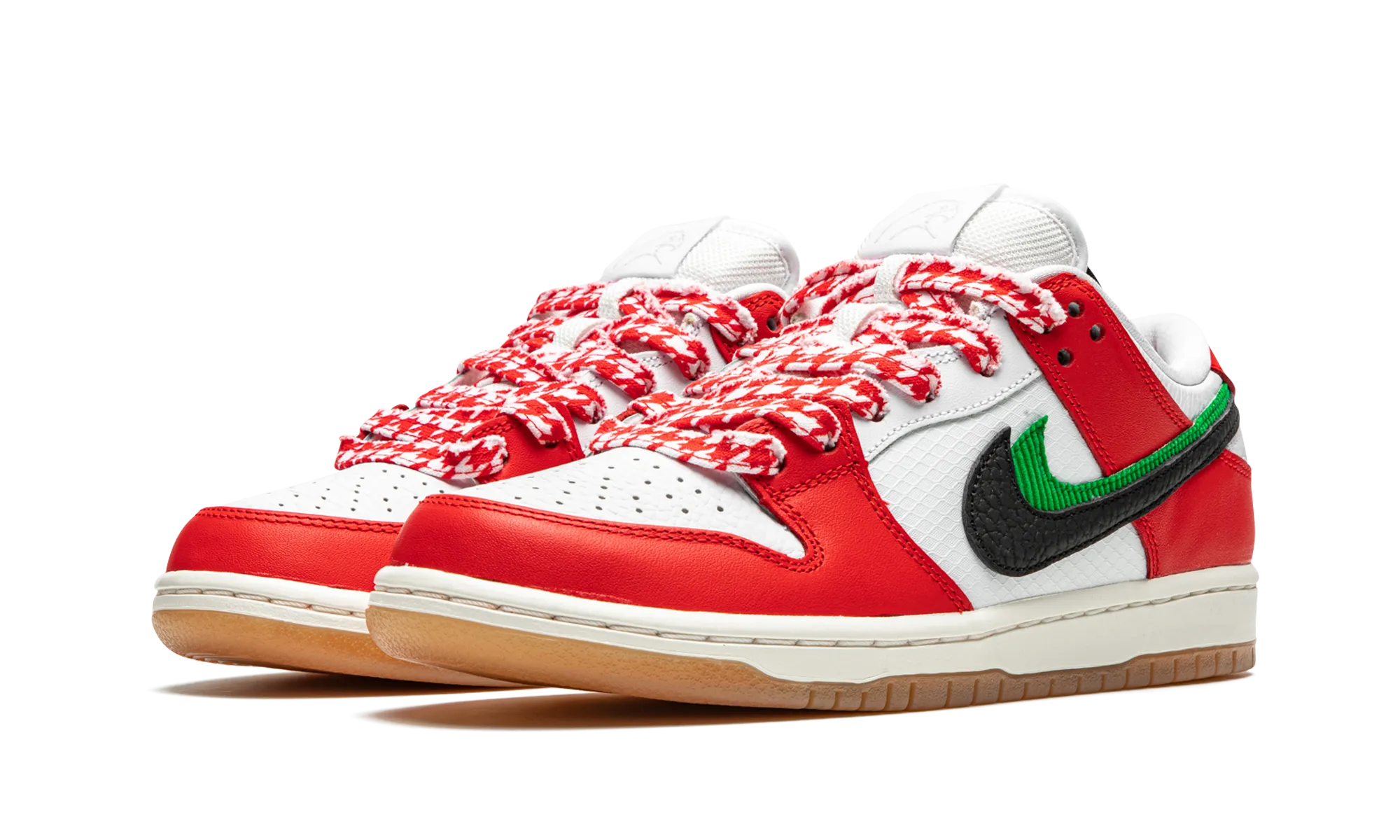 SB Dunk Low Pro QS "Frame Skate - Habibi" Festival Step