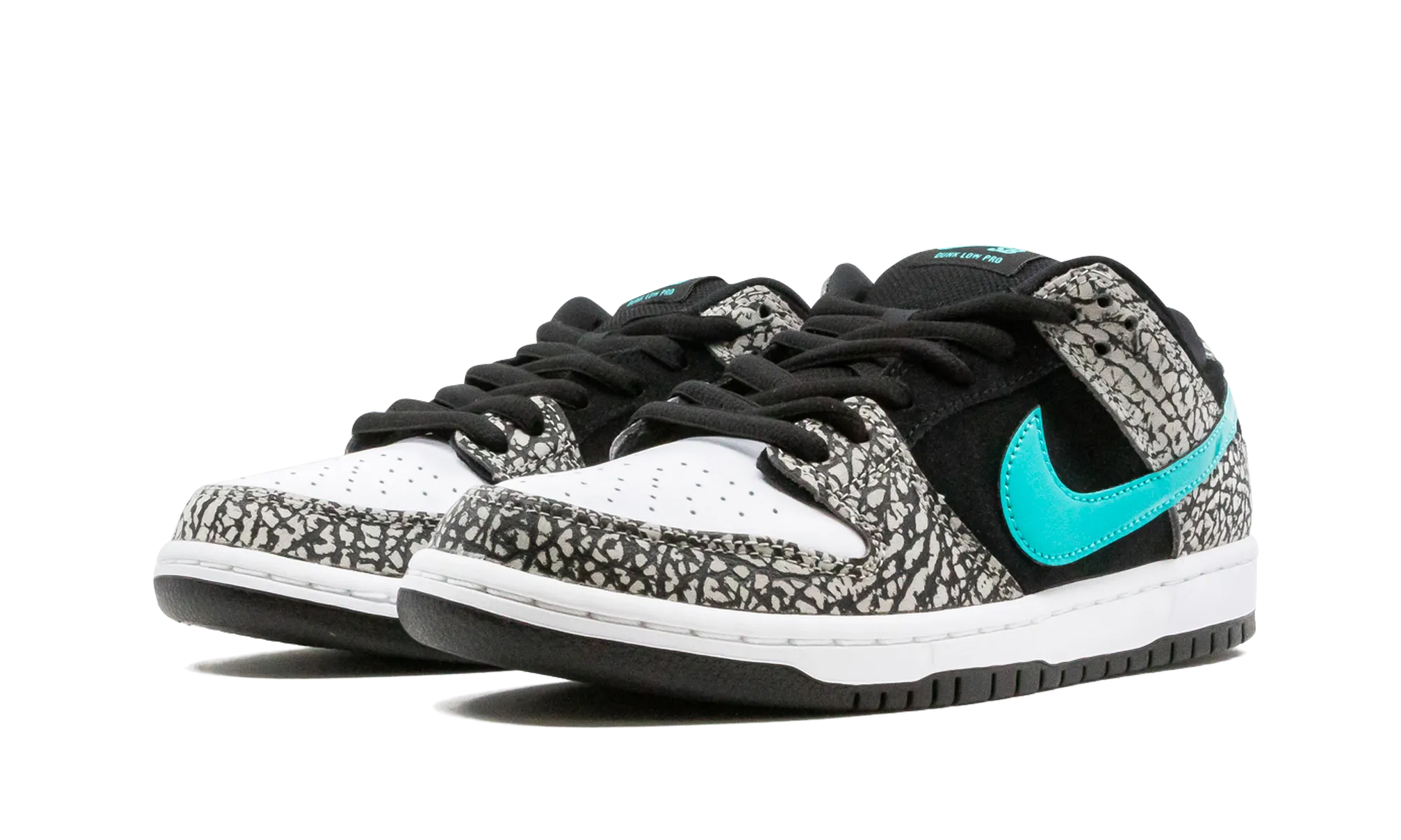 SB Dunk Low Pro "Elephant" Practical Wear