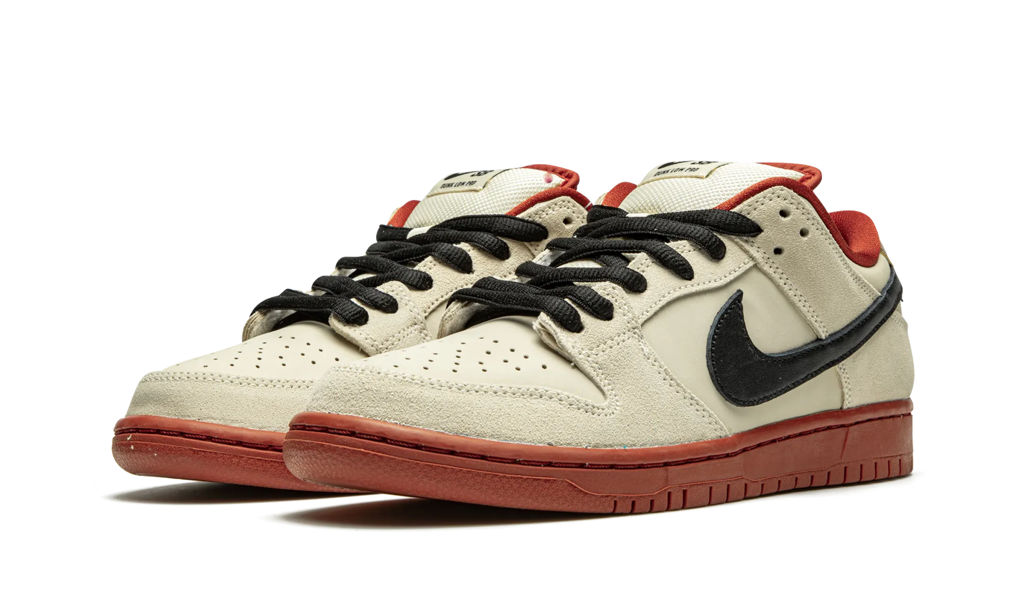 Clean Finish SB Dunk Low Pro "Hennessy"