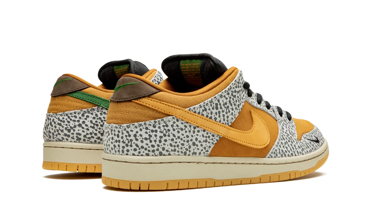 SB Dunk Low Pro "Safari" Rain Step