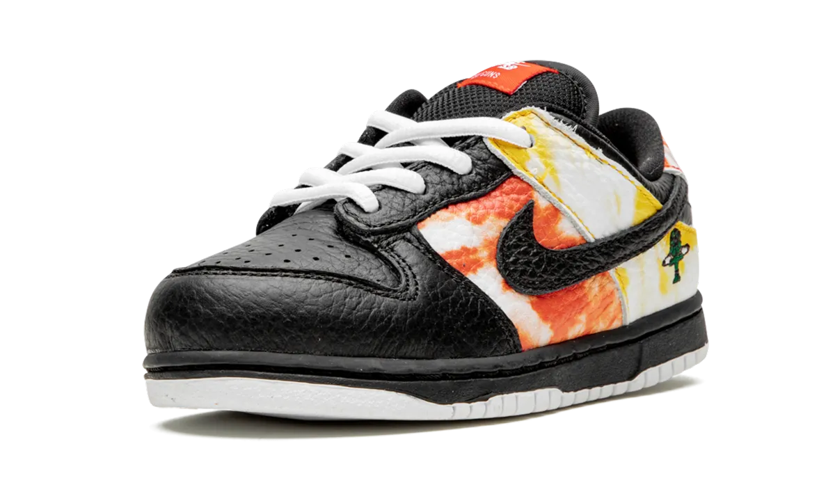 SB Dunk Low QS (TD) "Tie-Dye Rayguns 2019 - Black" Long Travel Block Hike