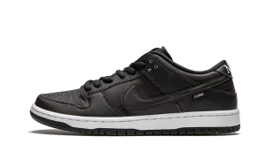 SB Dunk Low "Civilist" Collapsible Heel Design