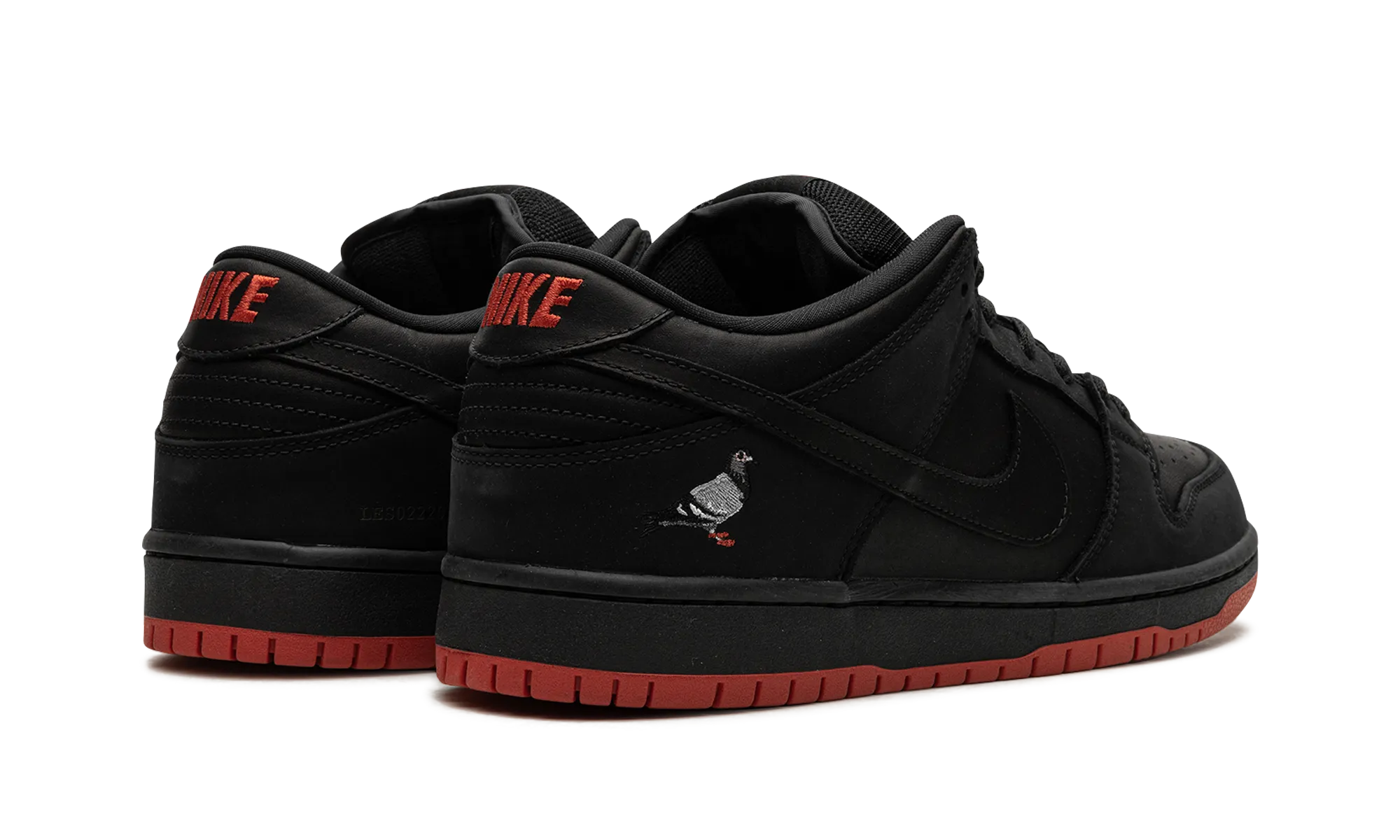 SB Dunk Low TRD QS "Black Pigeon" All Walks