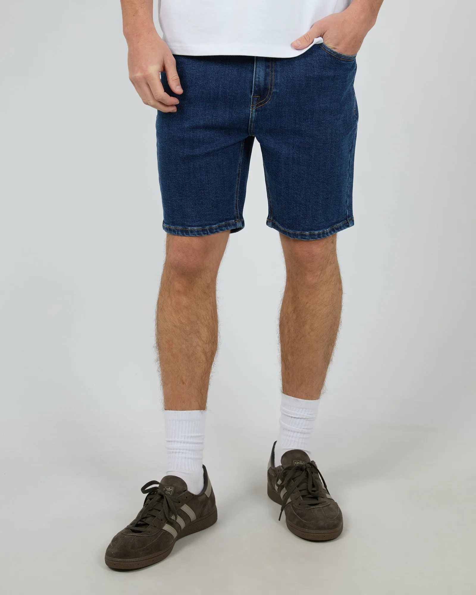 Relaxed fit style Shadow A2 Short Heritage Blue