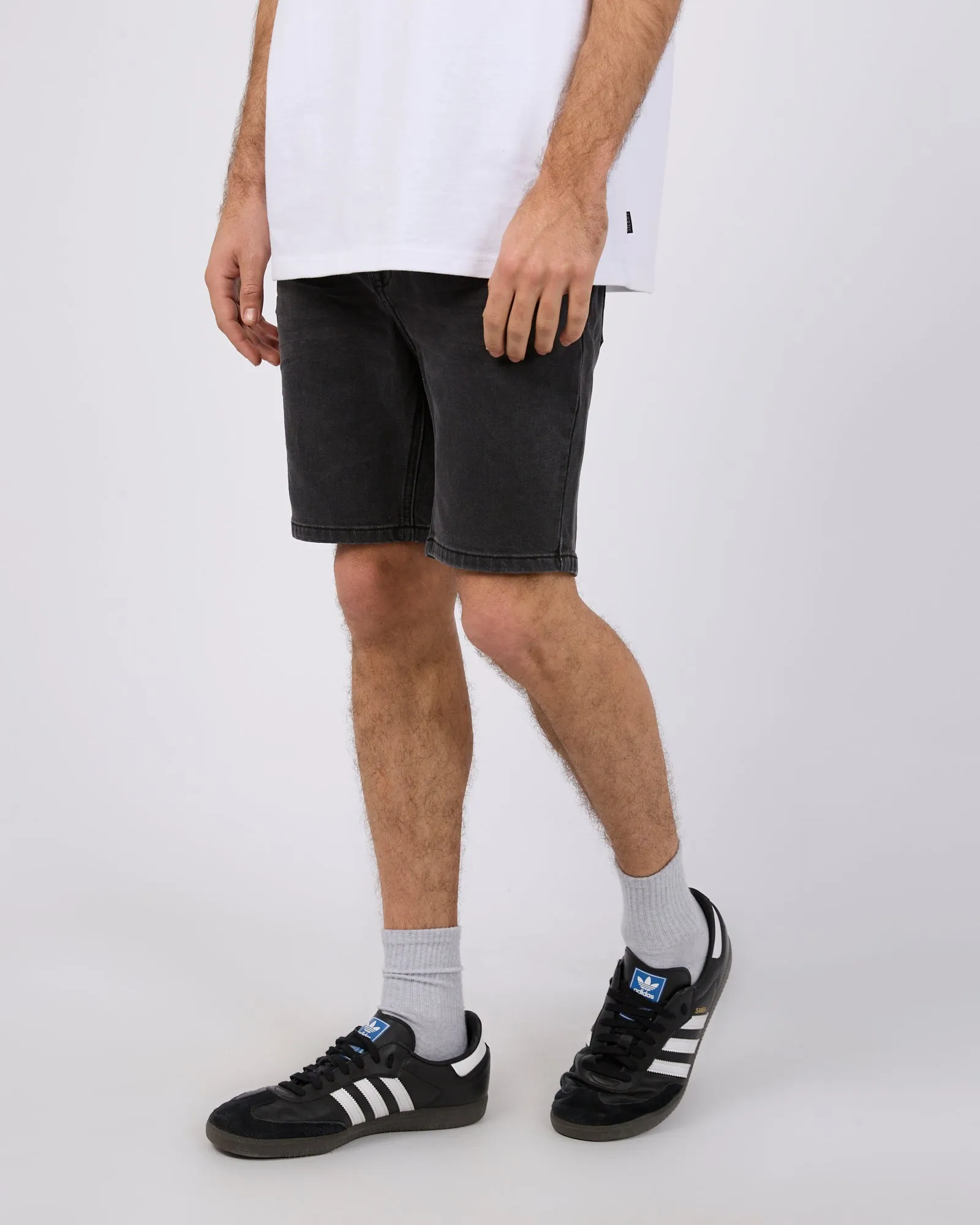 Shadow A2 Short Washed Black Airy Feel Casual Layer