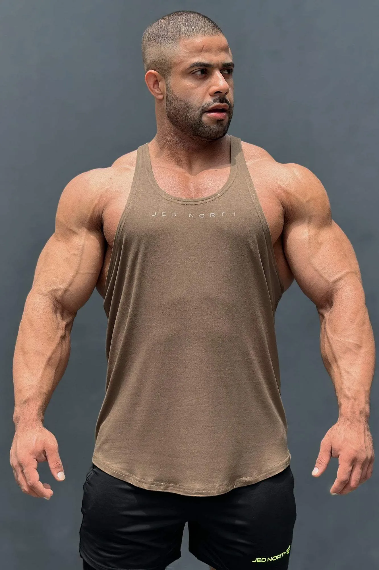 Low vibration Classic Bodybuilding Racerback Stringer - Olive