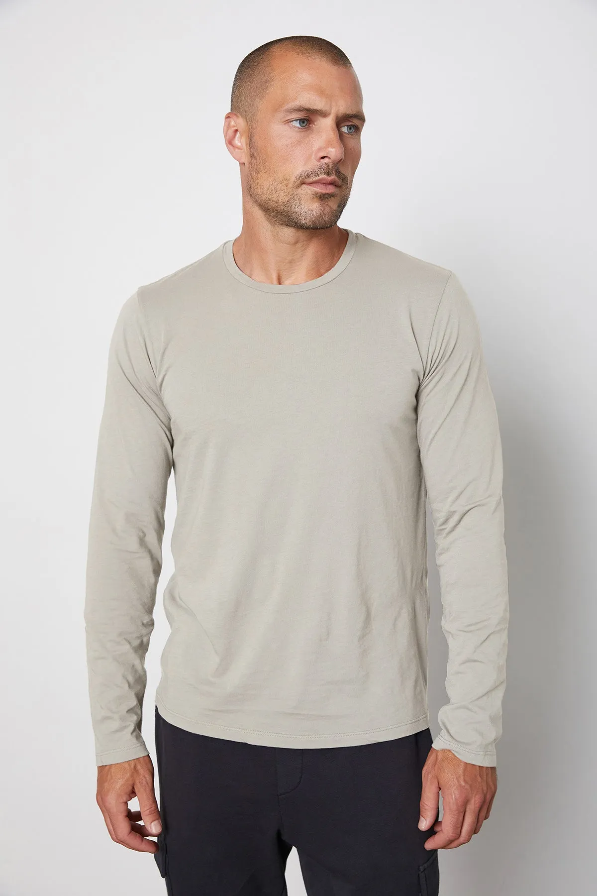 Active Outfit Style SKEETER WHISPER CLASSIC CREW NECK TEE