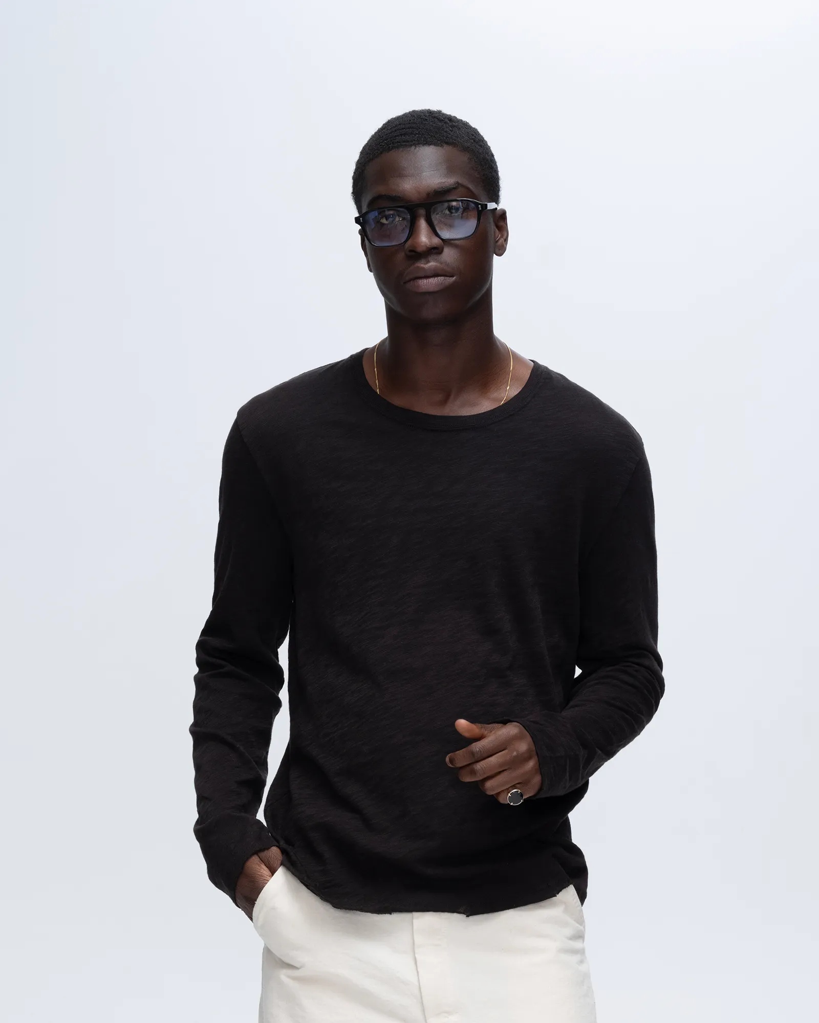 weekday wear Everyday Fit Slub Jersey Long Sleeve Destroyed Wash Tee - Black