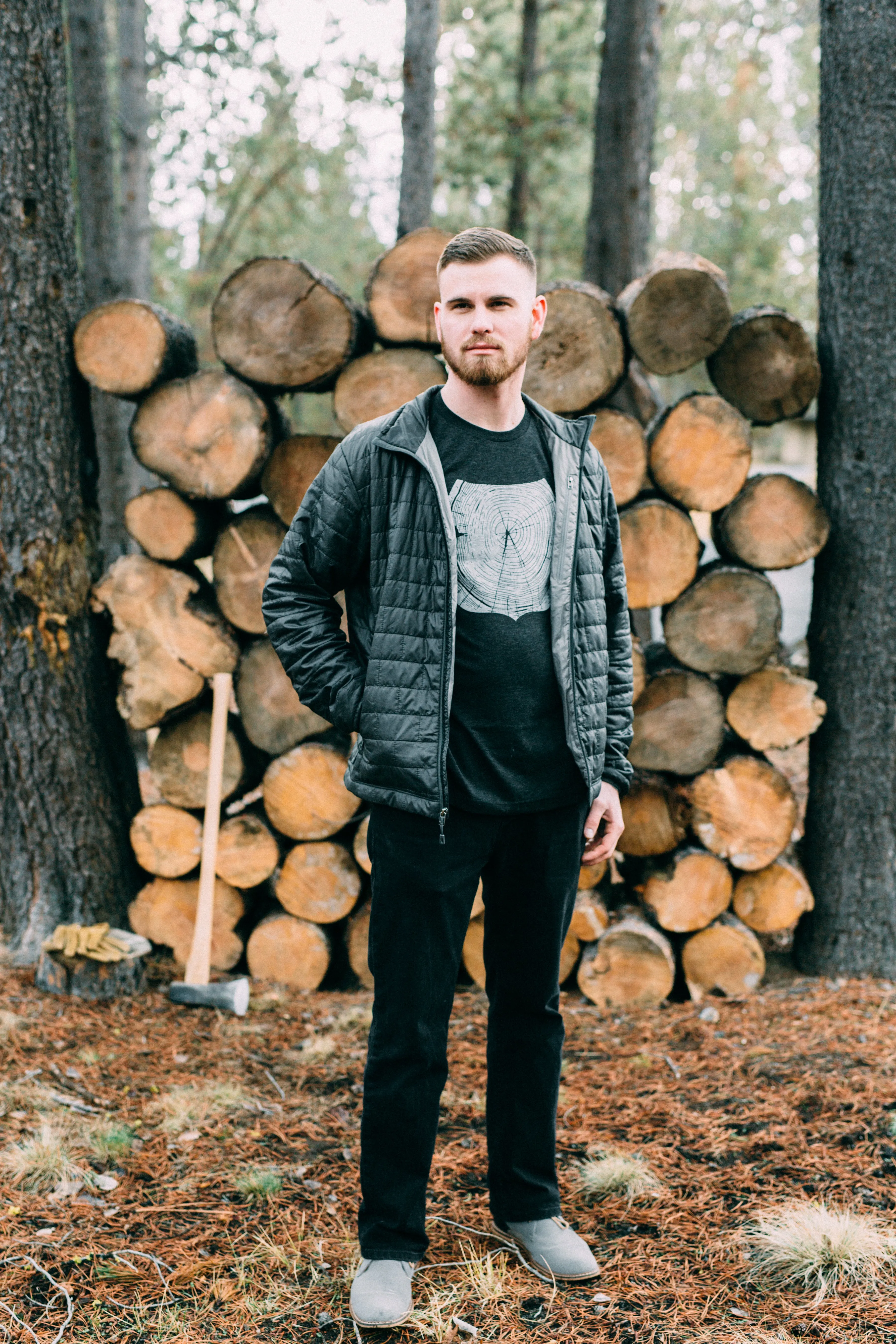Stump Tee-Charcoal Perfect for Any Outfit Basic Layering
