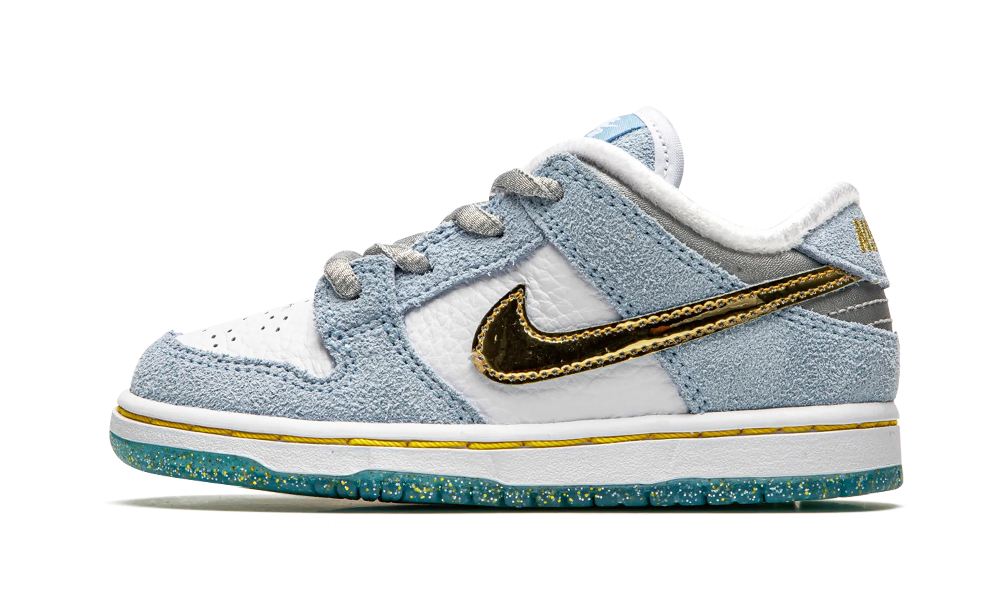 SB Dunk Low Pro QS (TD) "Sean Cliver - Holiday Special" Universal Style Walking Vibe
