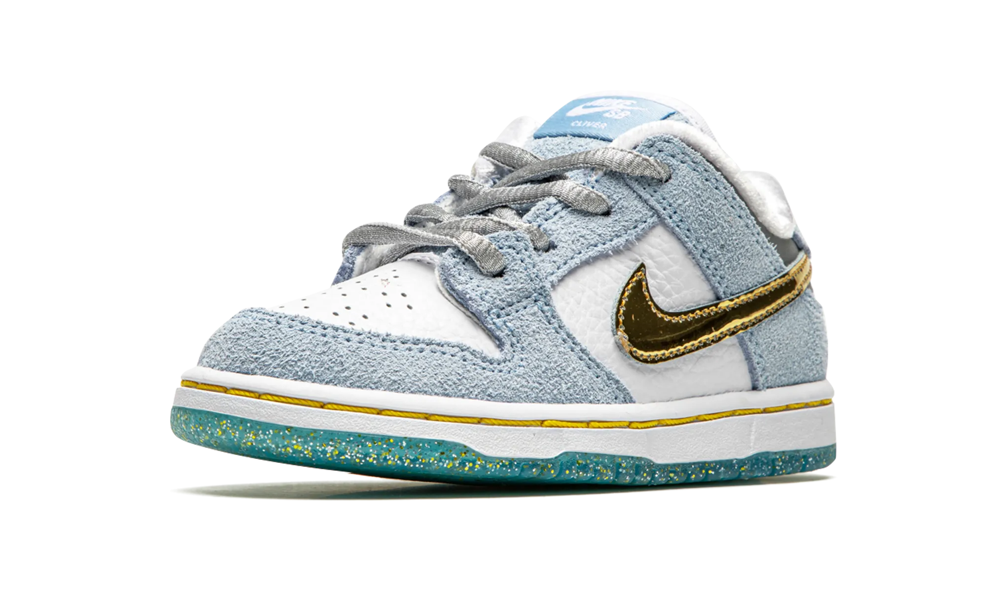 SB Dunk Low Pro QS (TD) "Sean Cliver - Holiday Special" Lace Up Adjustability