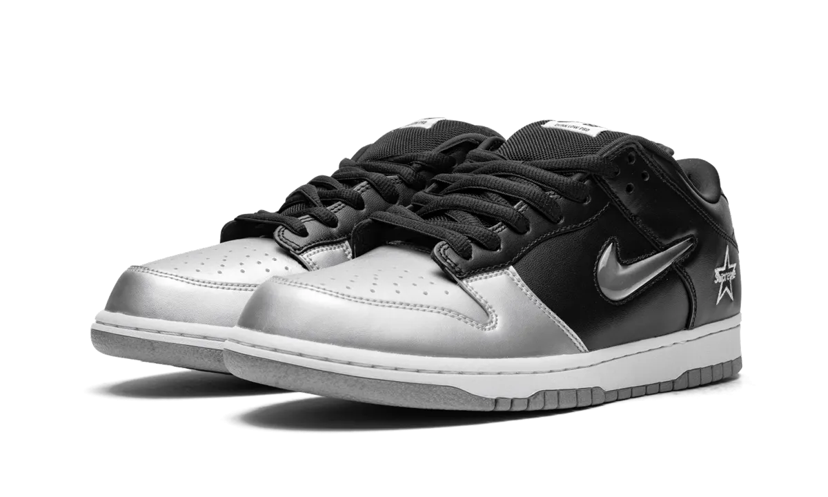 platform SB Dunk Low OG QS "Supreme - Jewel Swoosh Silver/Black"