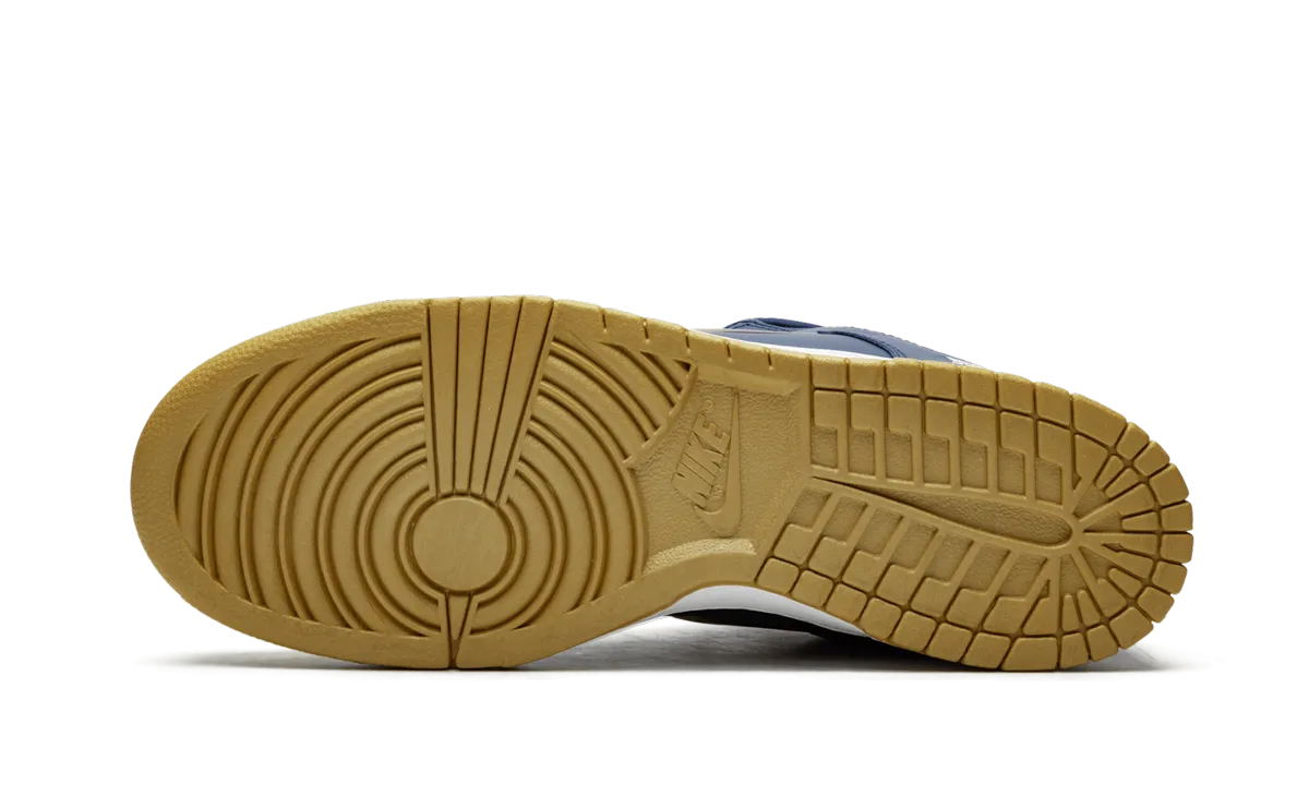 SB Dunk Low "Supreme - Jewel Swoosh Gold/Navy" Comfortable Use