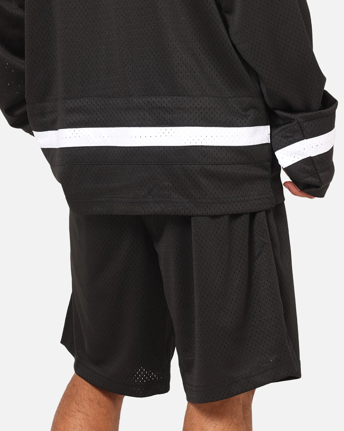 earthy shades Mitchell & Ness All Black Rugby Union Classic Mesh Shorts Solid Black