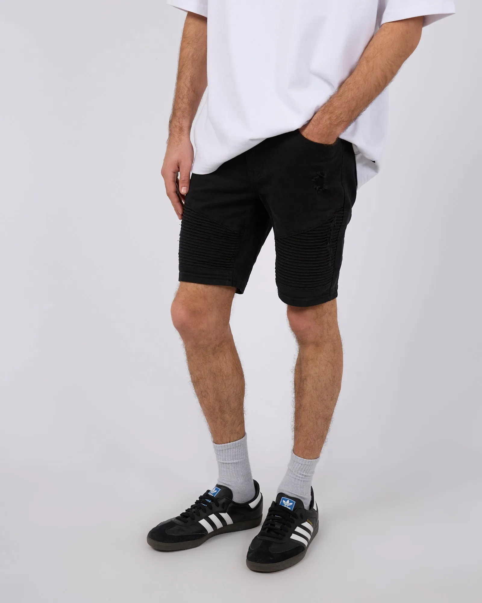 Strung Out Moto Short Black Sporty Fit Design