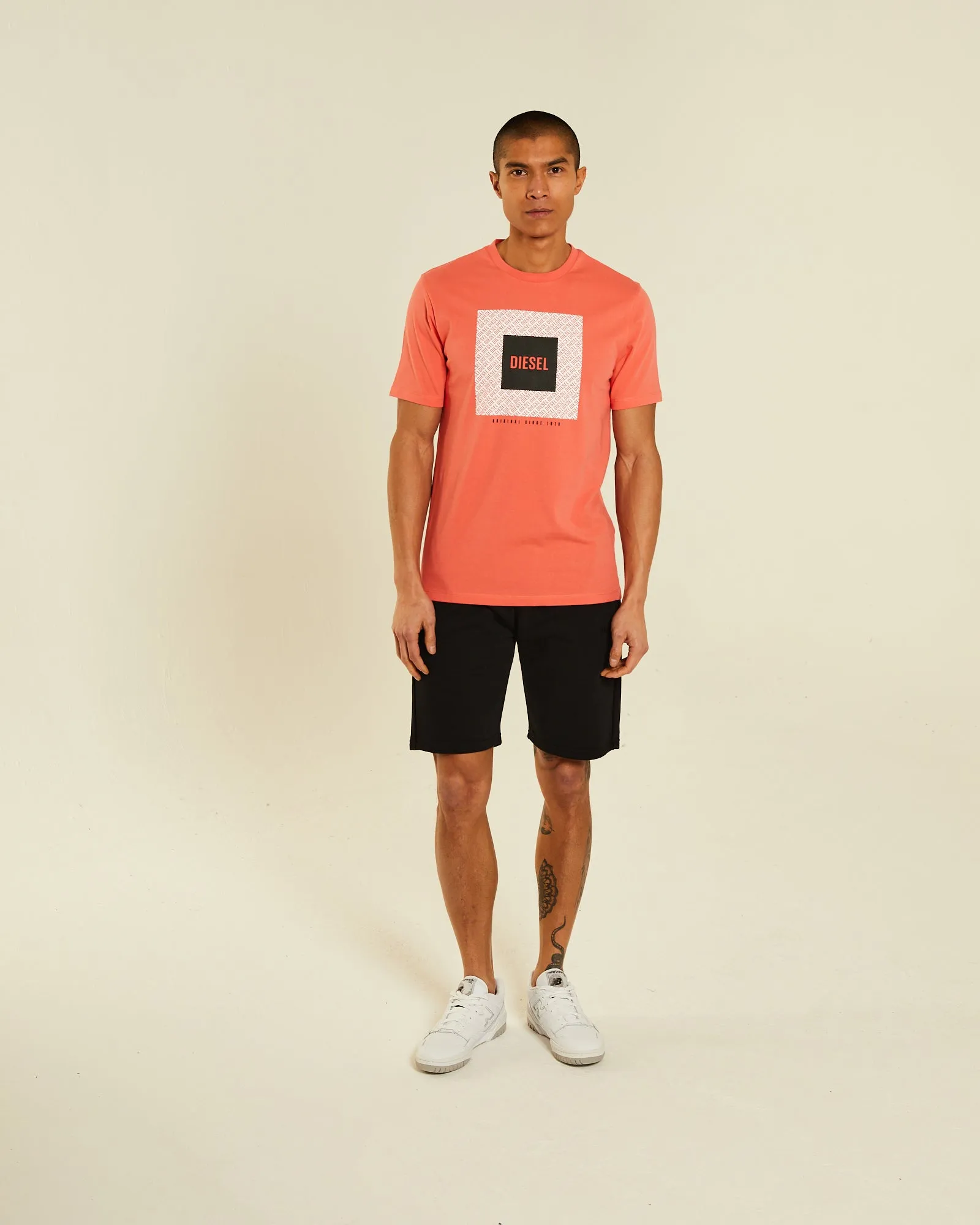 Idris Tee Bright Peach anniversary