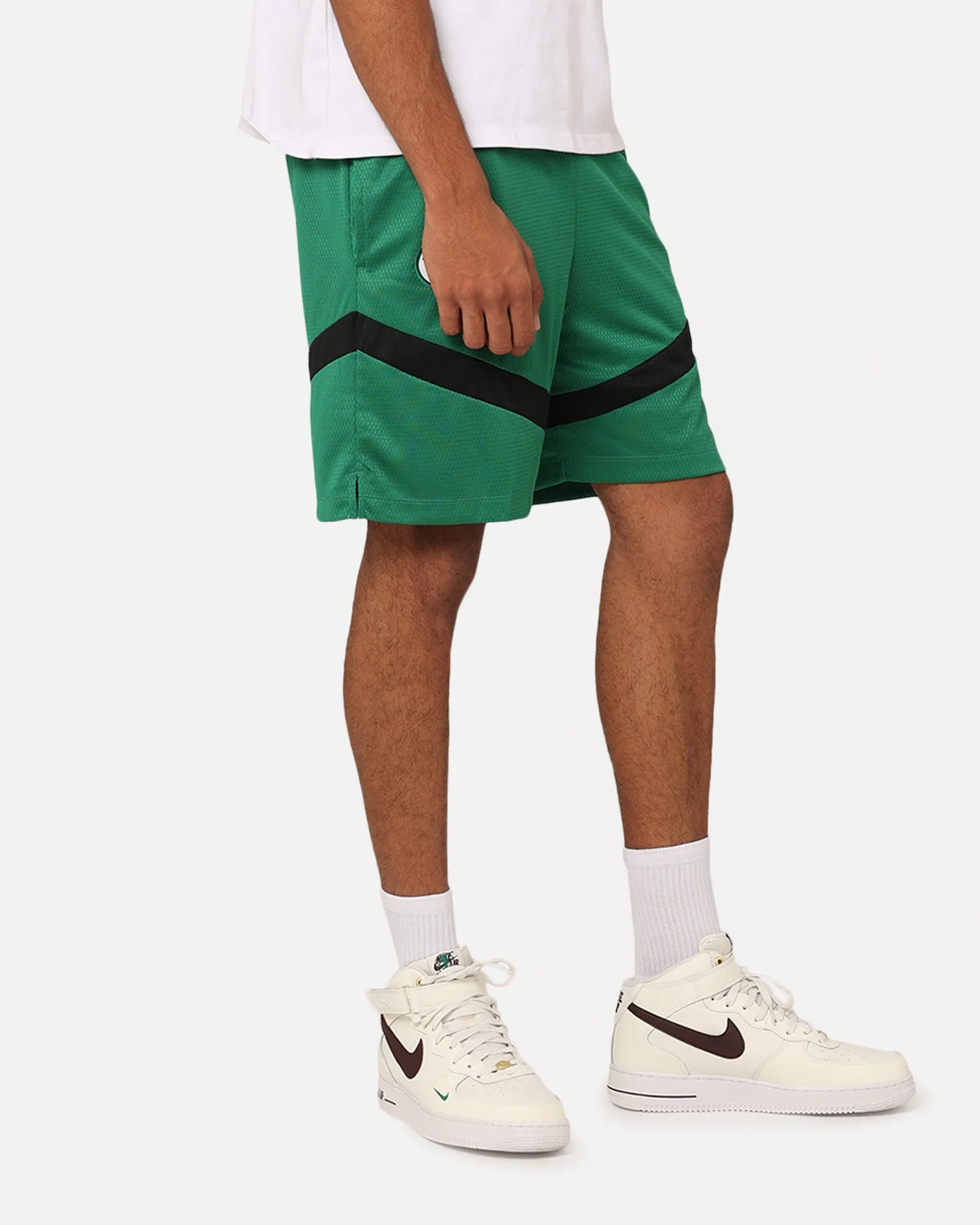 Nike Boston Celtics Dri-FIT Practice Icon  Shorts Clover/Black Layered Protection System Water - repellent