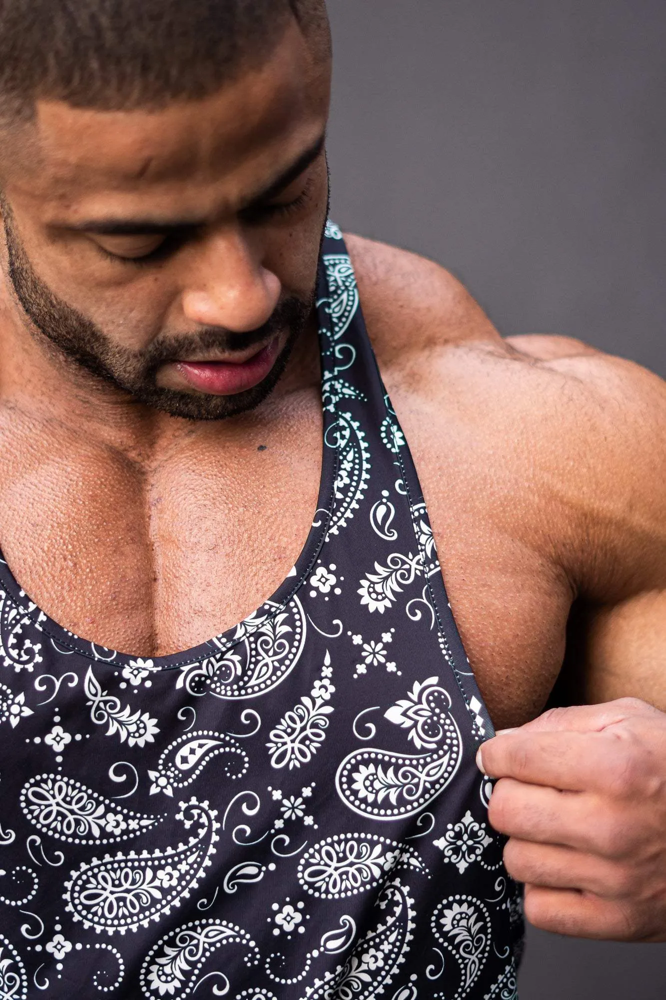 Adjustable Drawstrings Graphic Muscle Stringer - Paisley