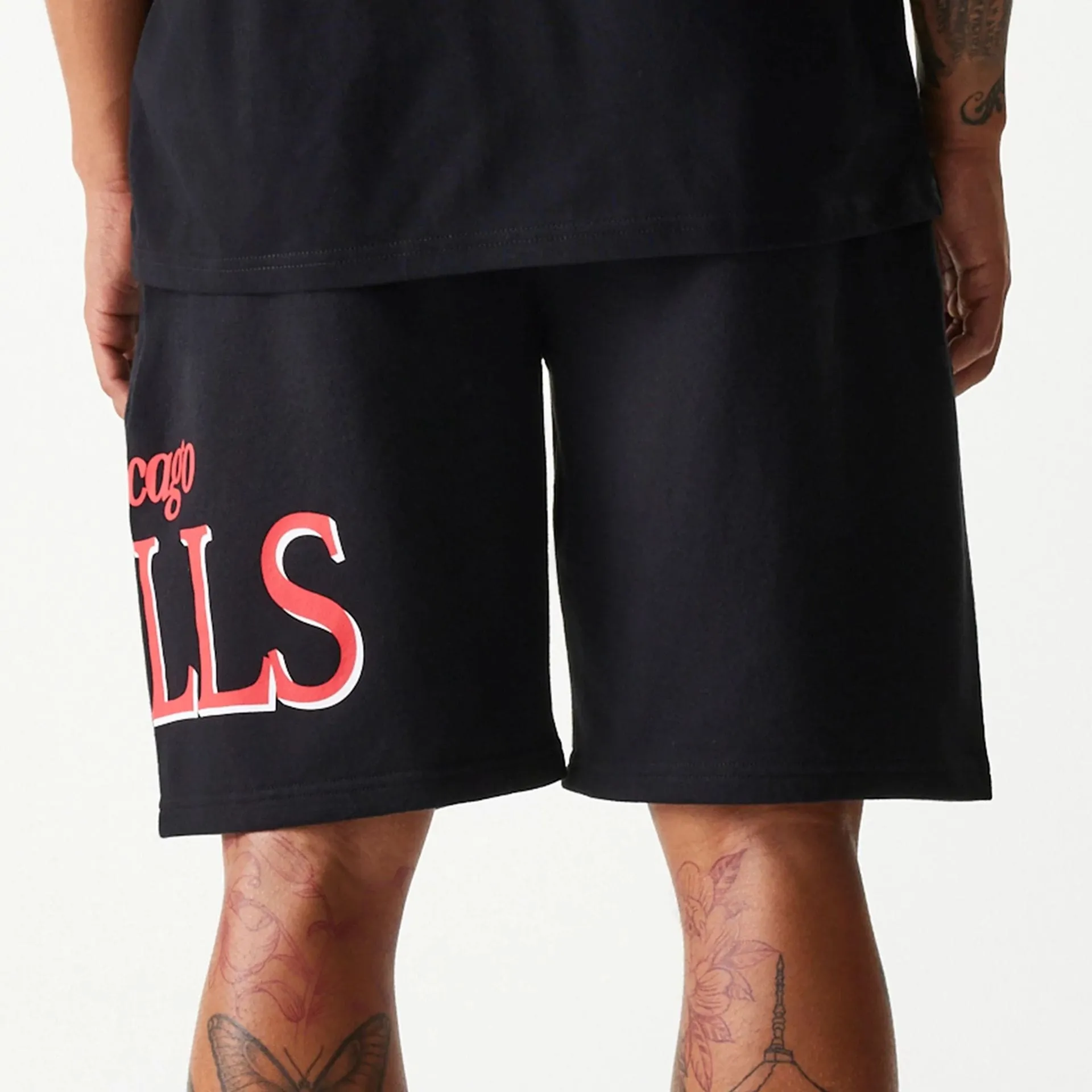 Shock Dispersing Architecture Chicago Bulls NBA Team Graphic Black Shorts